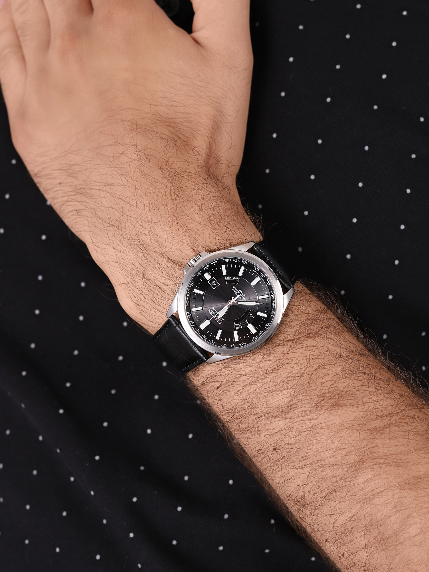 Citizen CB0010-02E męski zegarek Radio Controlled pasek