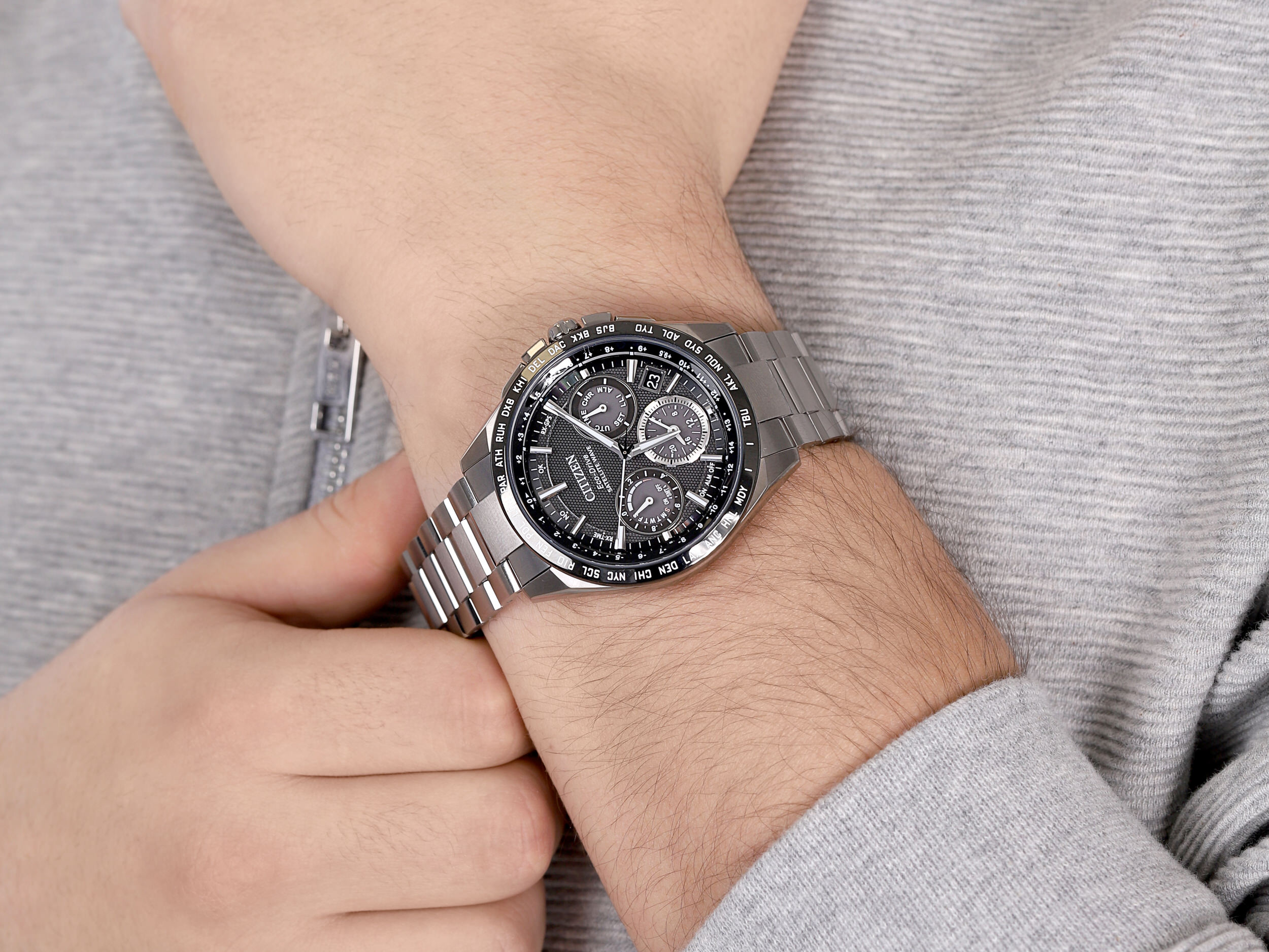 Citizen CC9015-54E zegarek luksusowy Radio Controlled - miniatura 4