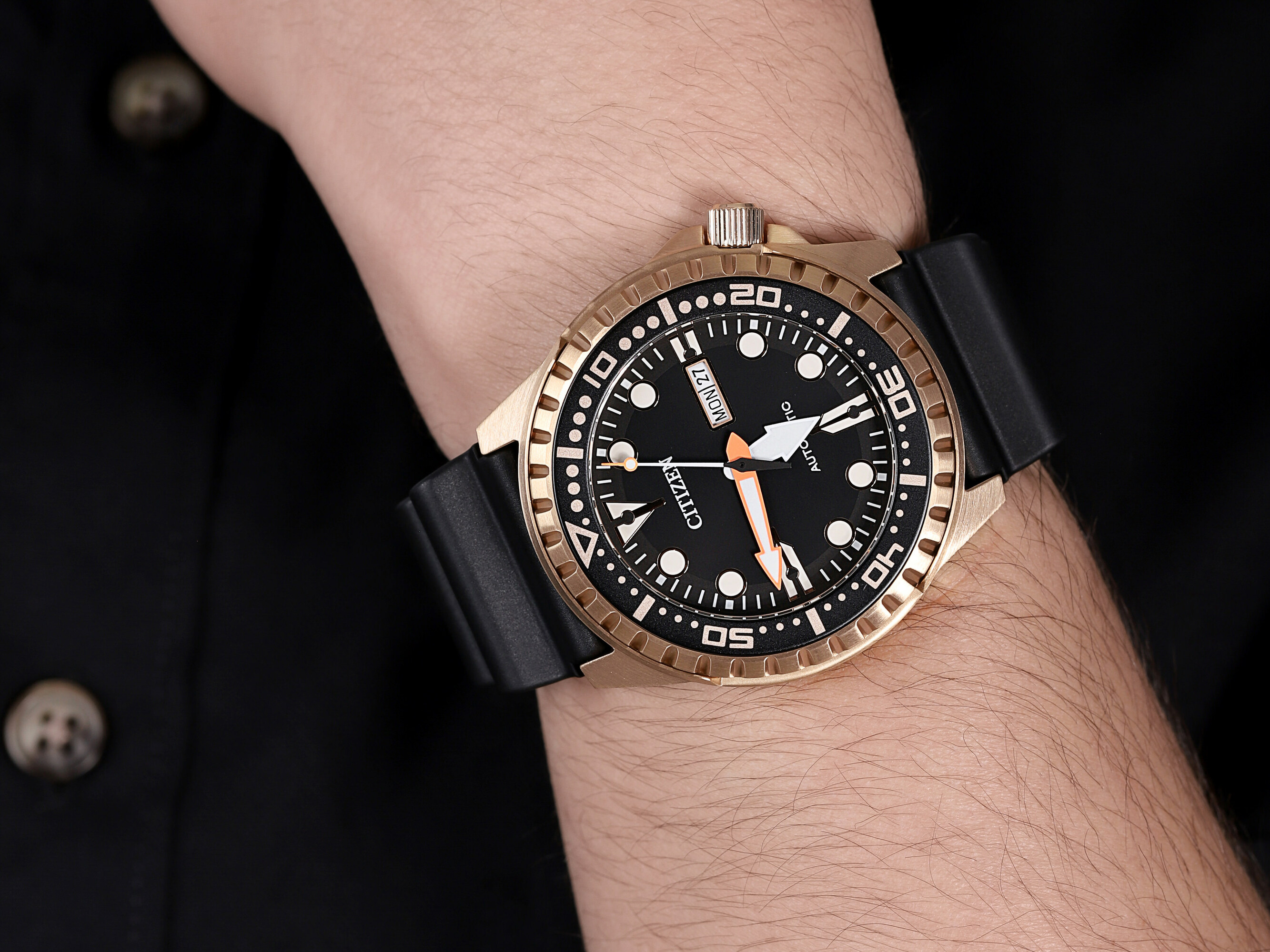 Citizen NH8383-17EE zegarek złoty sportowy Sport pasek - miniatura 4