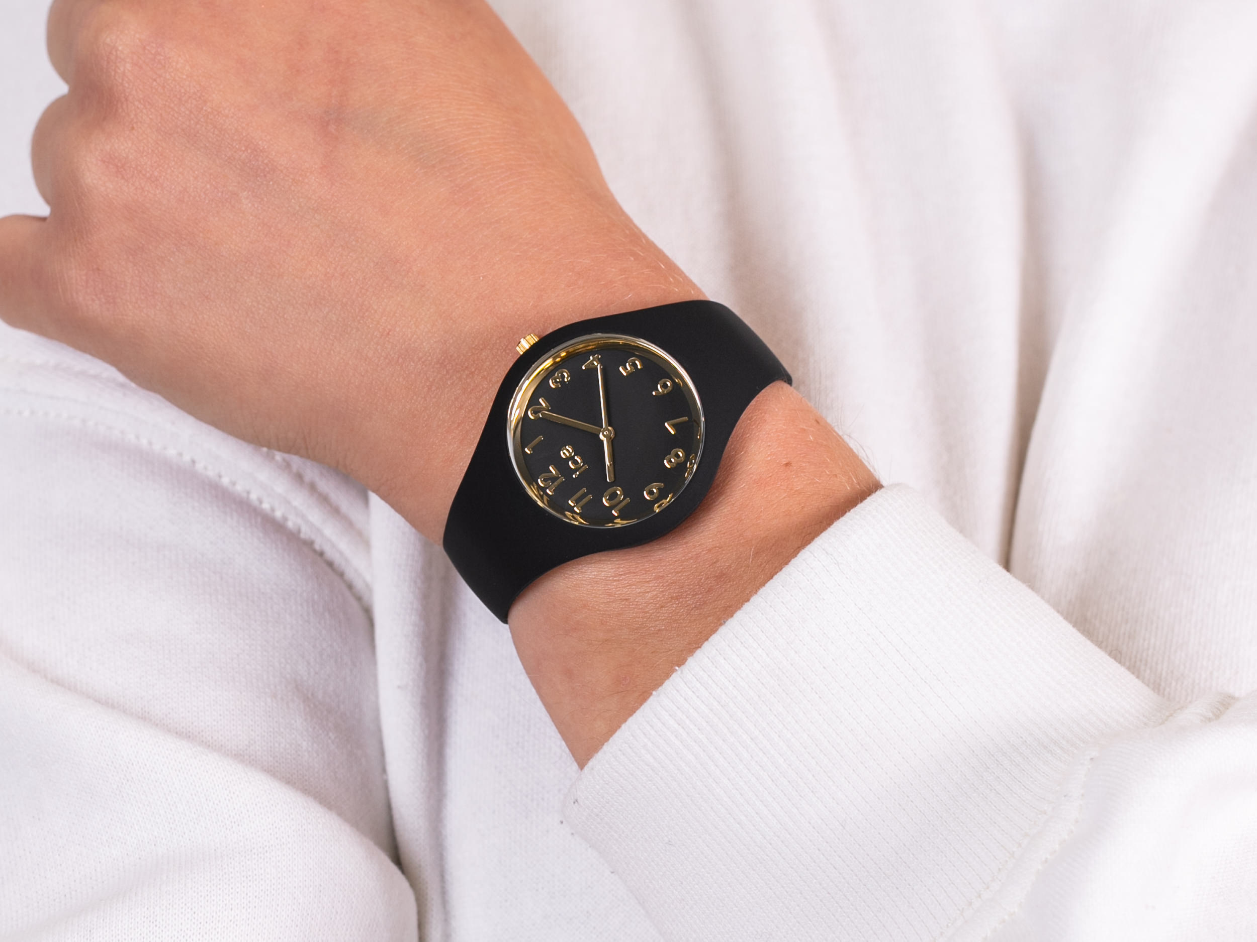 ICE Watch ICE.015338 ICE glam black gold rozm. S zegarek fashion/modowy Ice-Glam