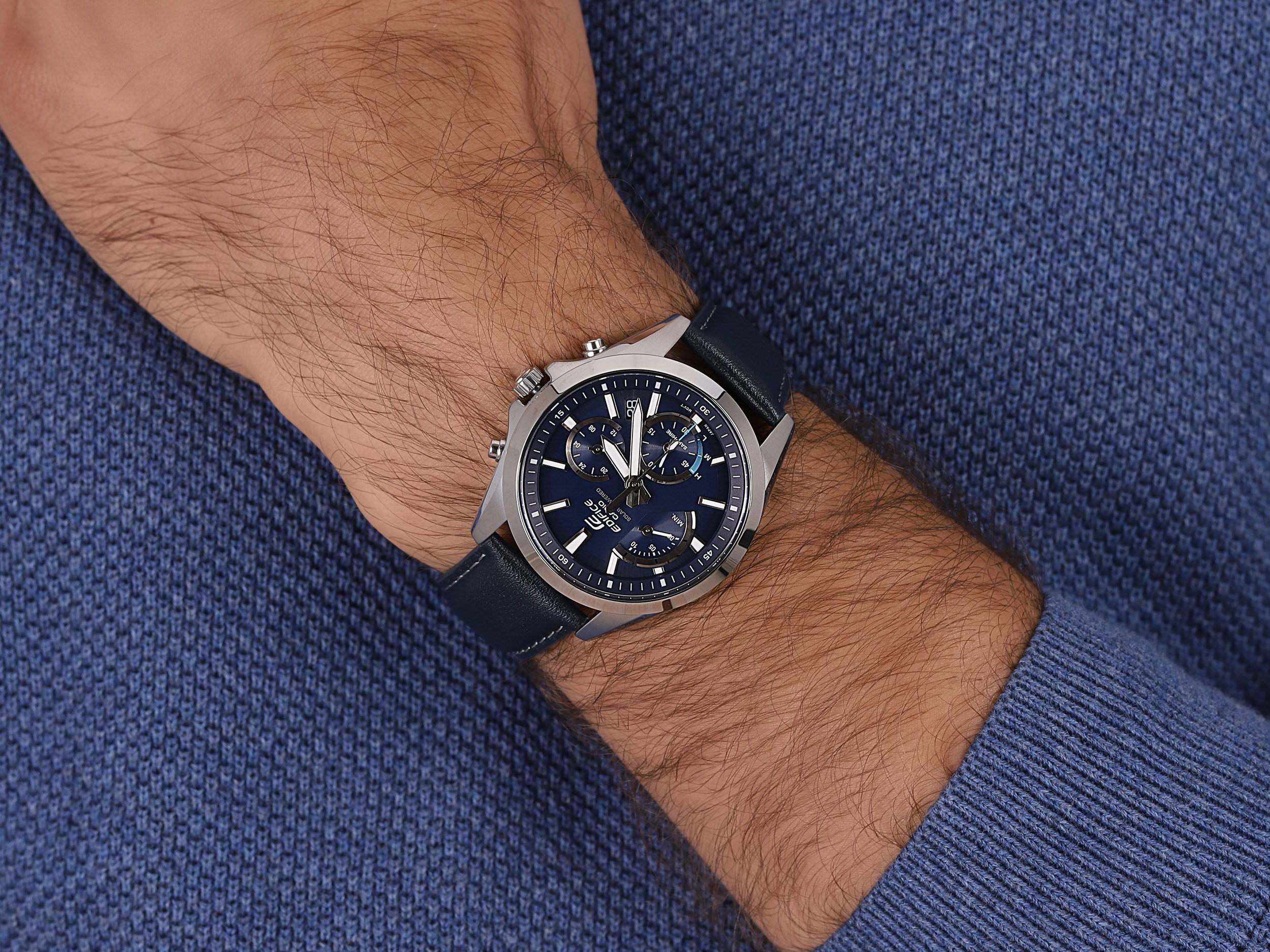 EDIFICE EFS-S530L-2AVUEF zegarek srebrny klasyczny EDIFICE Premium pasek