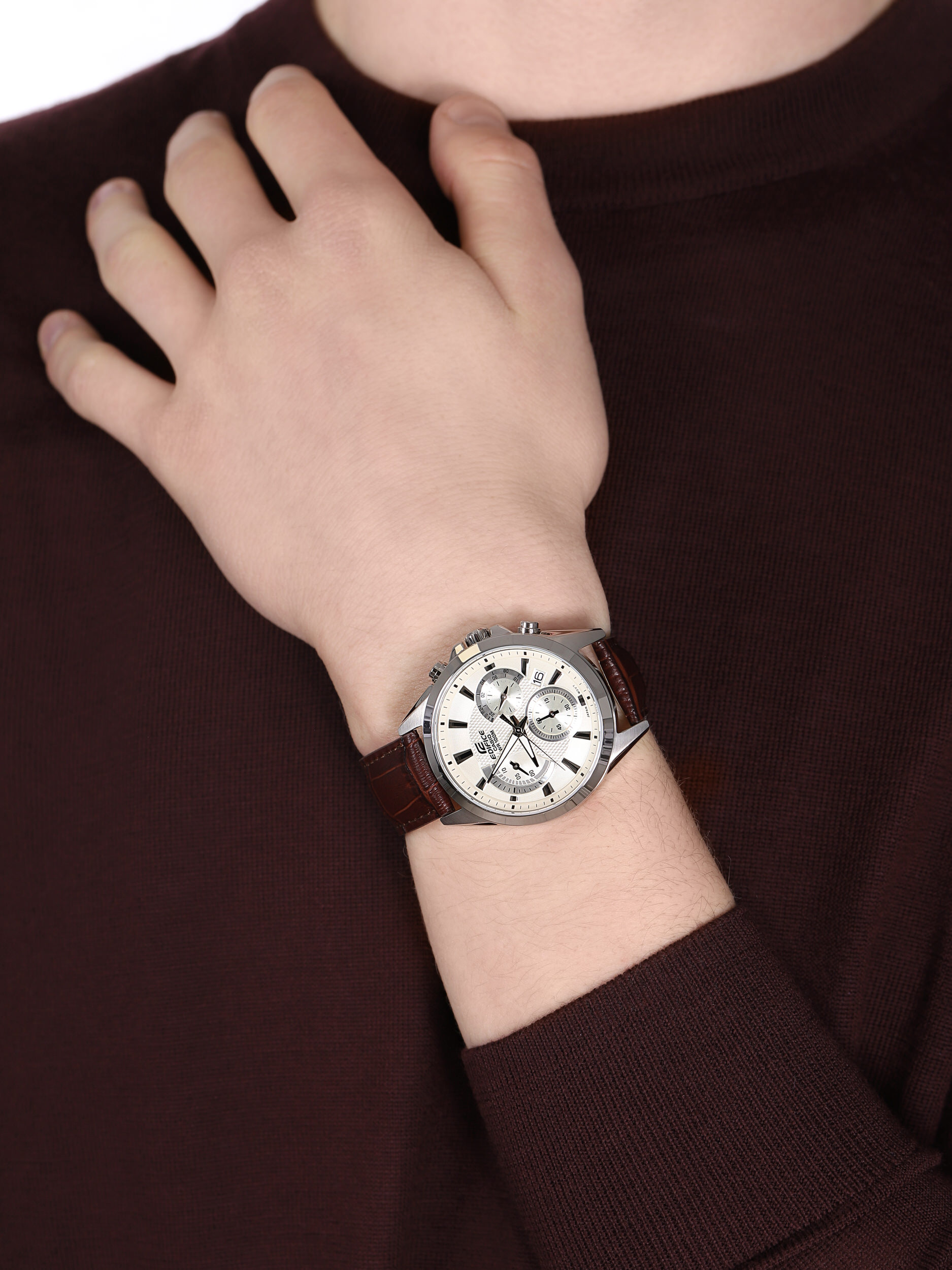 Edifice EFV-580L-7AVUEF męski zegarek EDIFICE Momentum pasek