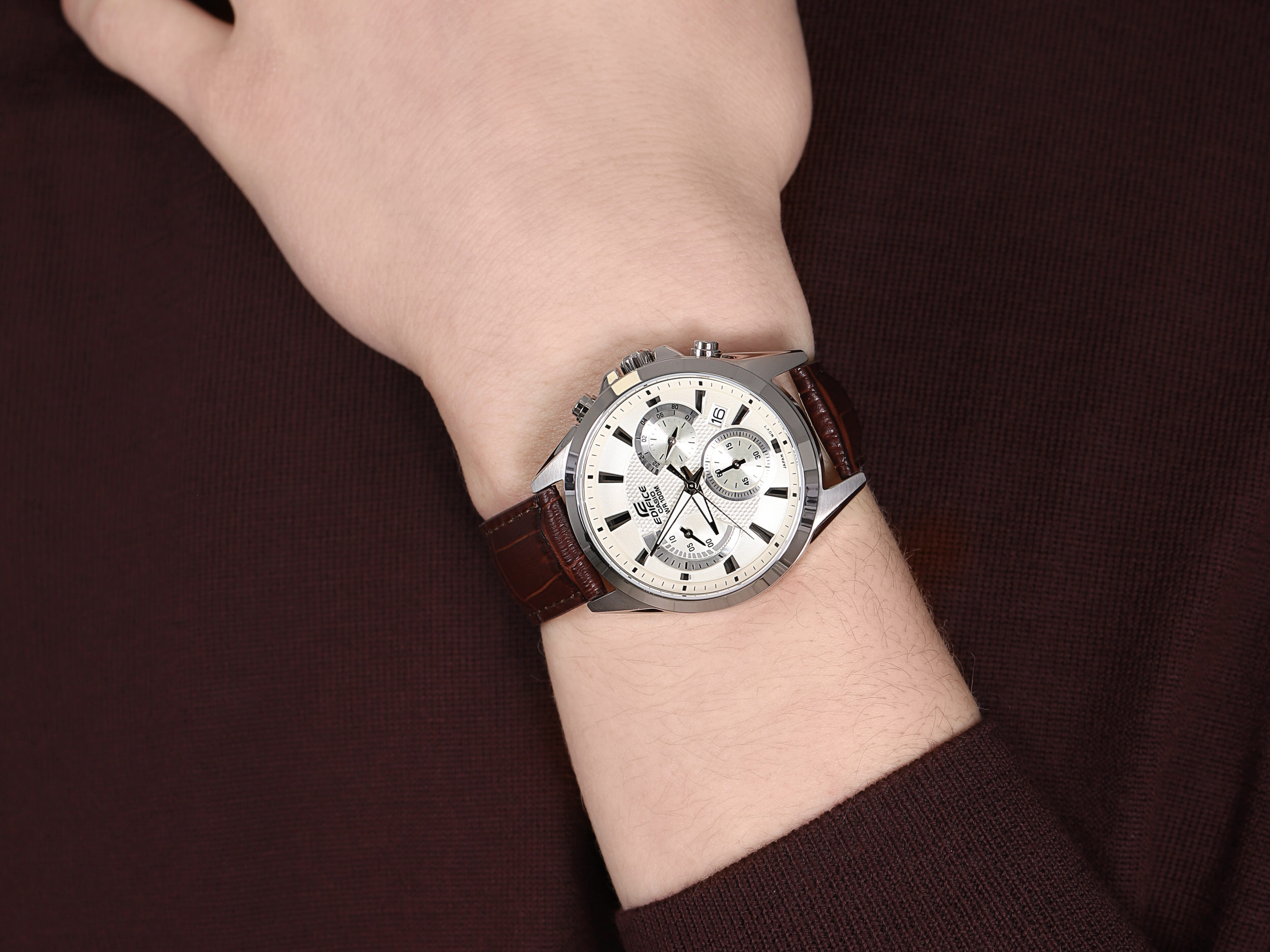 Edifice EFV-580L-7AVUEF zegarek męski EDIFICE Momentum