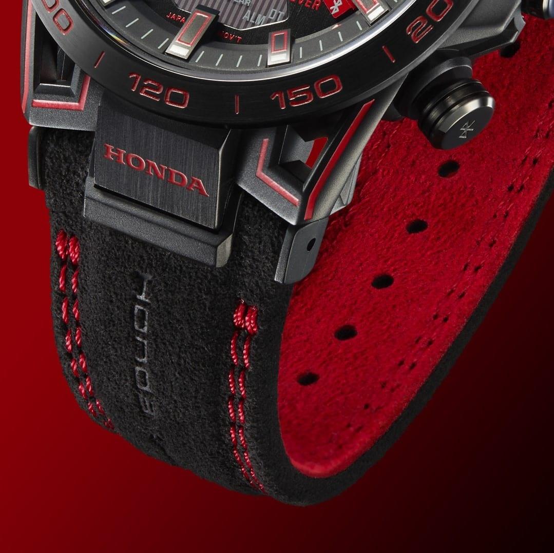 EDIFICE EQB-2000HR-1AER EDIFICE SOSPENSIONE HONDA RACING RED EDITION zegarek sportowy EDIFICE Premium - miniatura 4