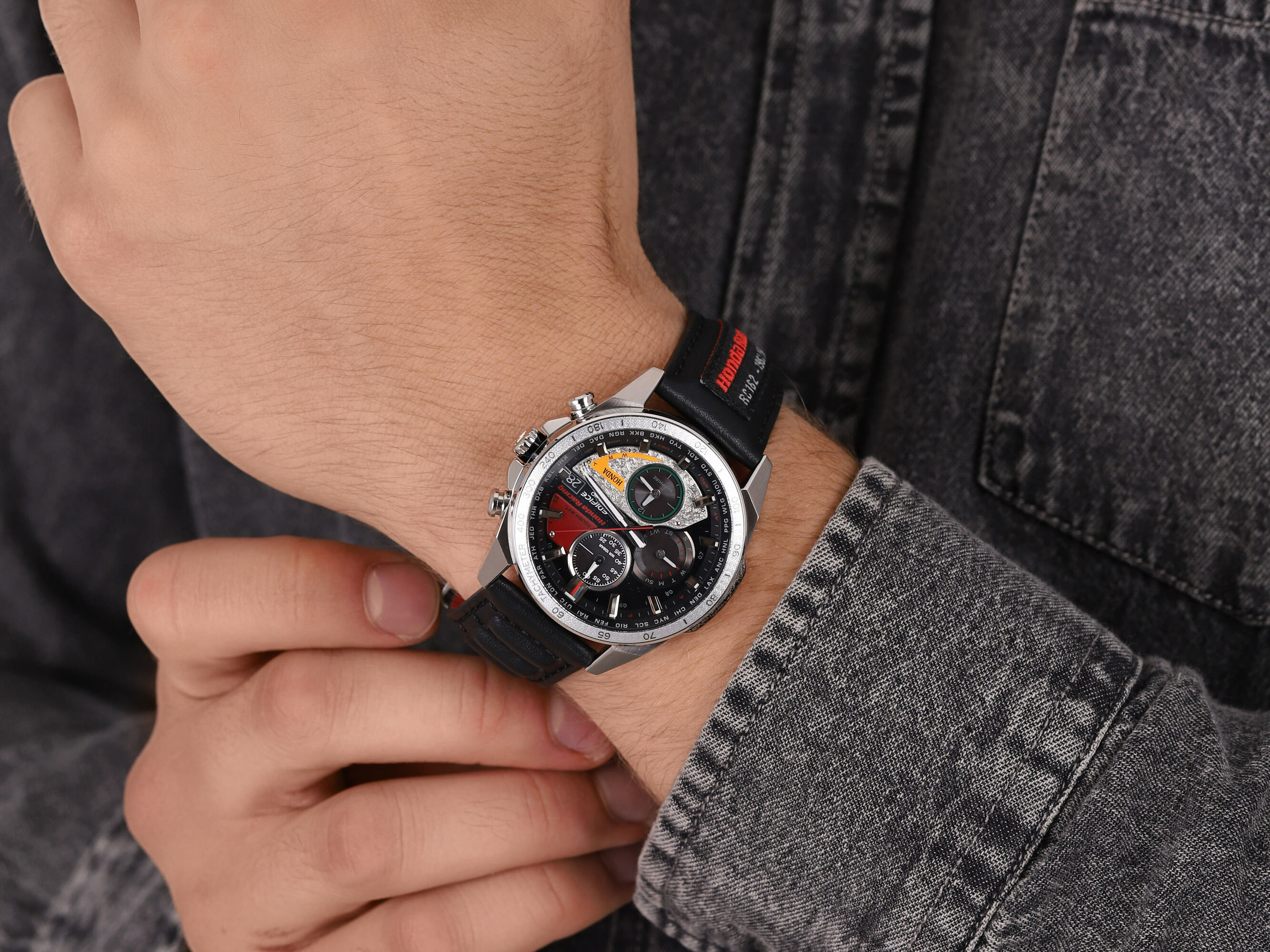 EDIFICE EQW-A2000HR-1AER zegarek męski sportowy EDIFICE Momentum pasek - miniatura 4