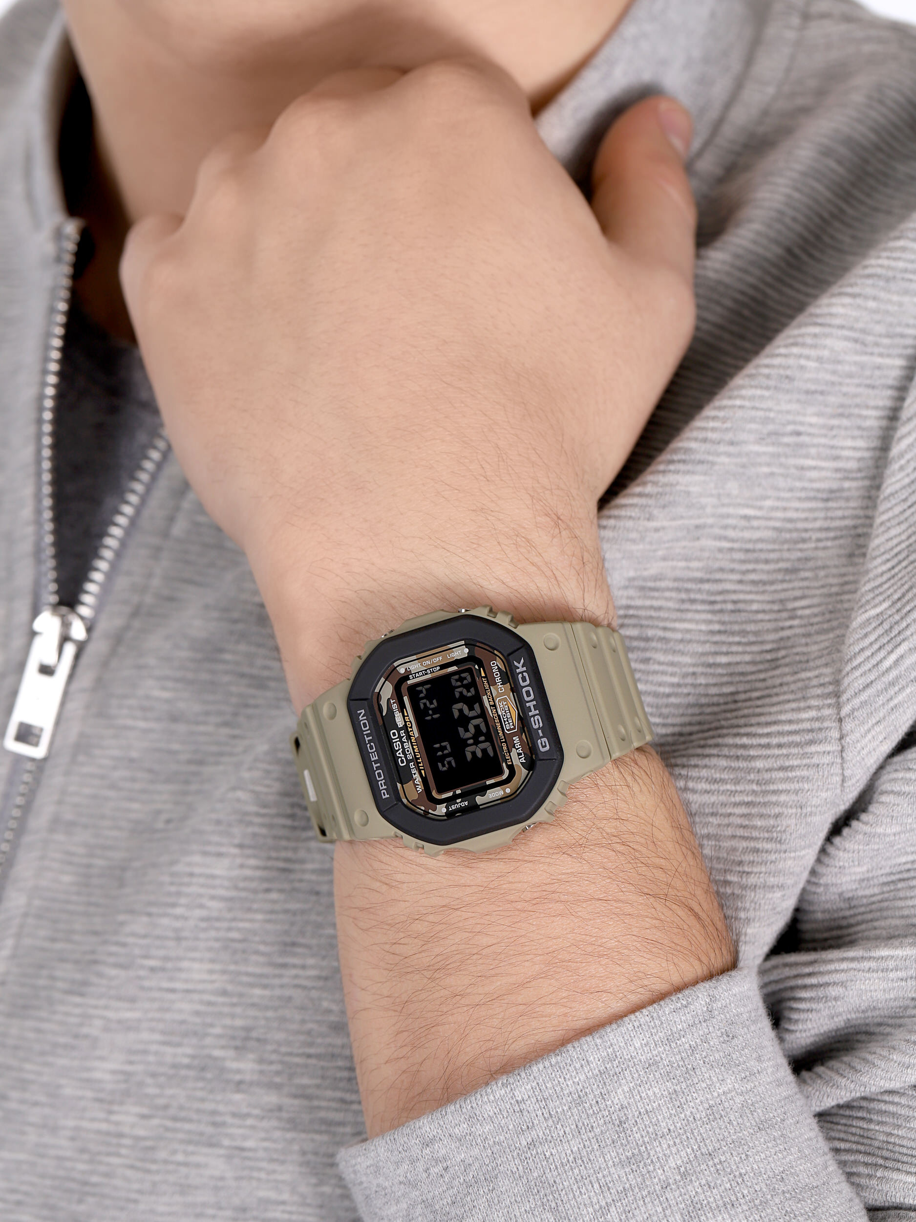 G-Shock DW-5610SUS-5ER G-SHOCK Original sportowy zegarek beżowy - miniatura 3