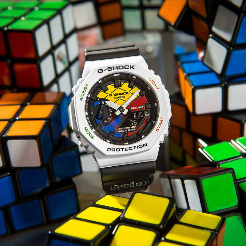 G-SHOCK GAE-2100RC-1AER G-SHOCK X RUBIKS G-SHOCK Original sportowy zegarek biały