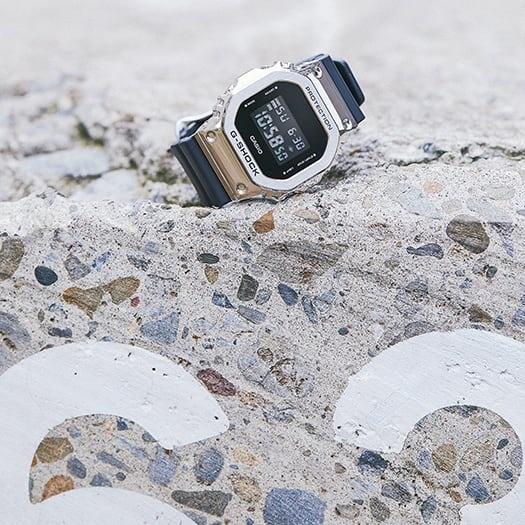 G-SHOCK GM-5600-1ER zegarek męski G-SHOCK Original srebrny - miniatura 12