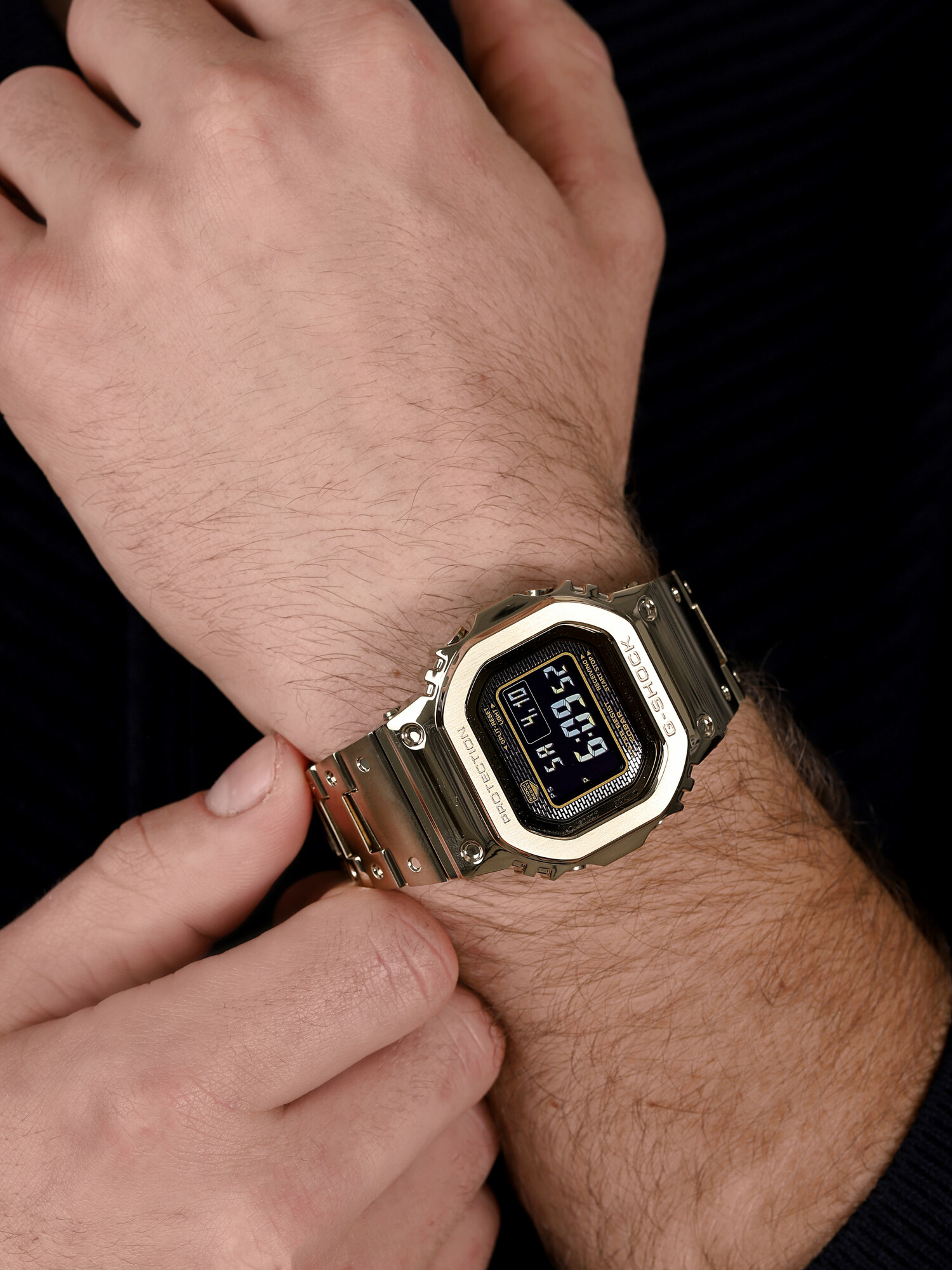 G-SHOCK GMW-B5000GD-9ER FULL METAL G-SHOCK Specials sportowy zegarek złoty