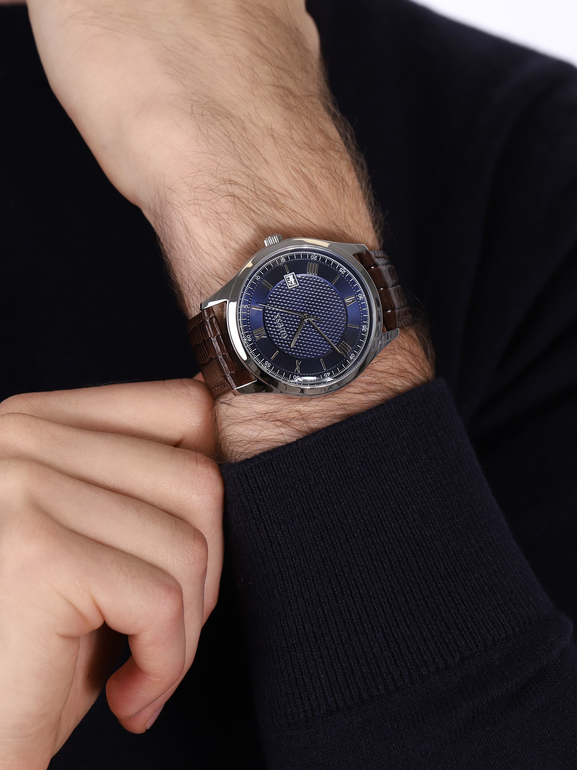 Guess W1182G1 zegarek srebrny klasyczny Pasek pasek - miniatura 3