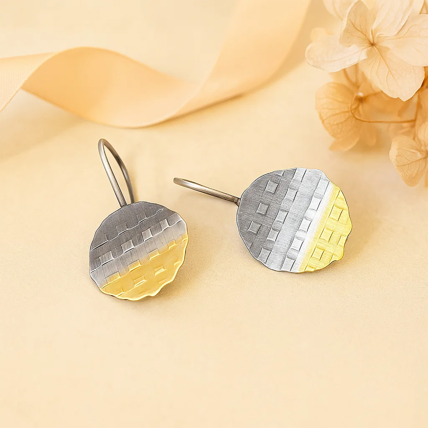 Harf KMB0033 Designerskie minimalistyczne kolczyki srebrne biżuteria
