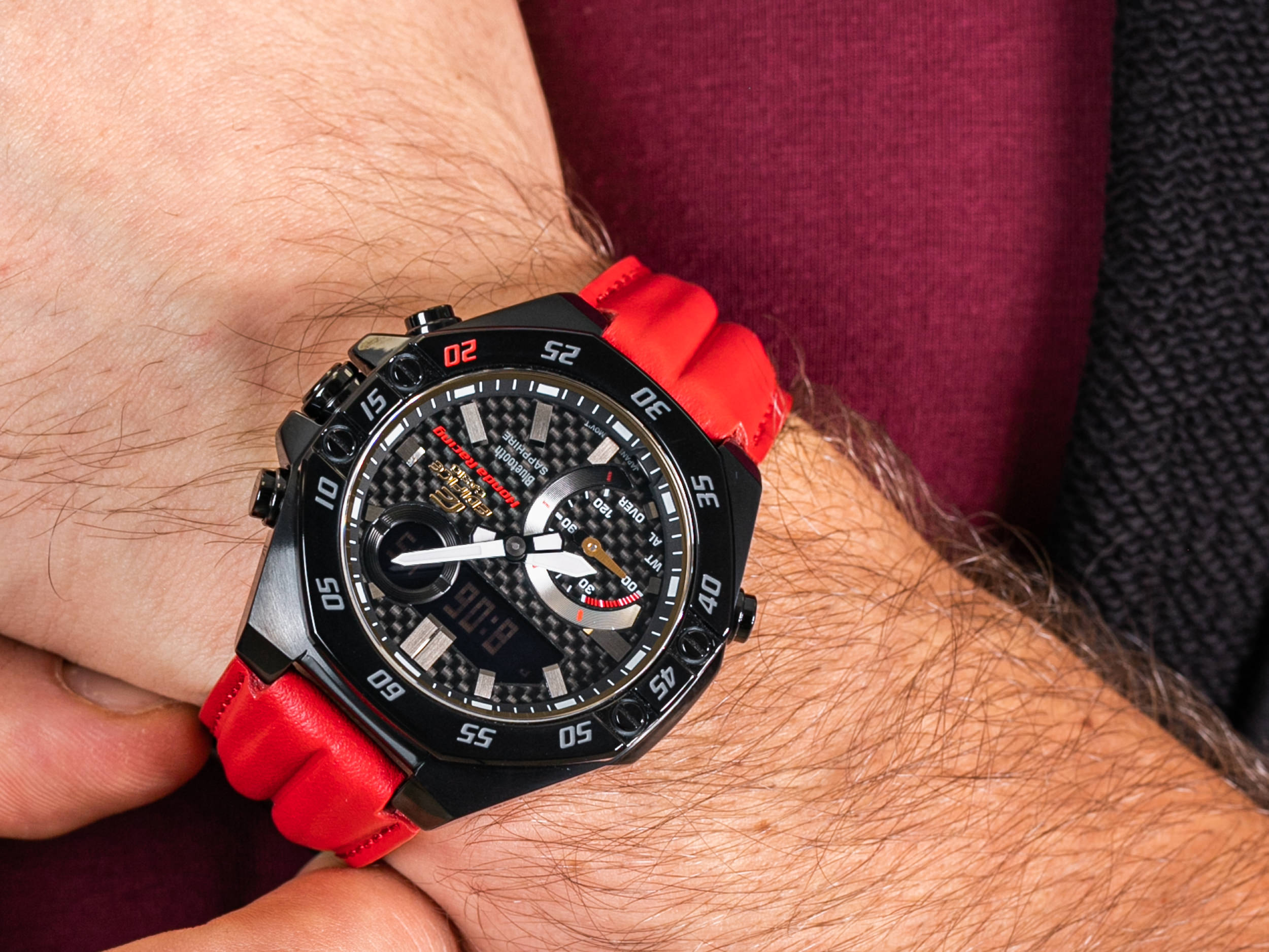 Edifice ECB-10HR-1AER Honda Racing Limited Edition 20th Anniversary zegarek sportowy EDIFICE Premium - miniatura 4
