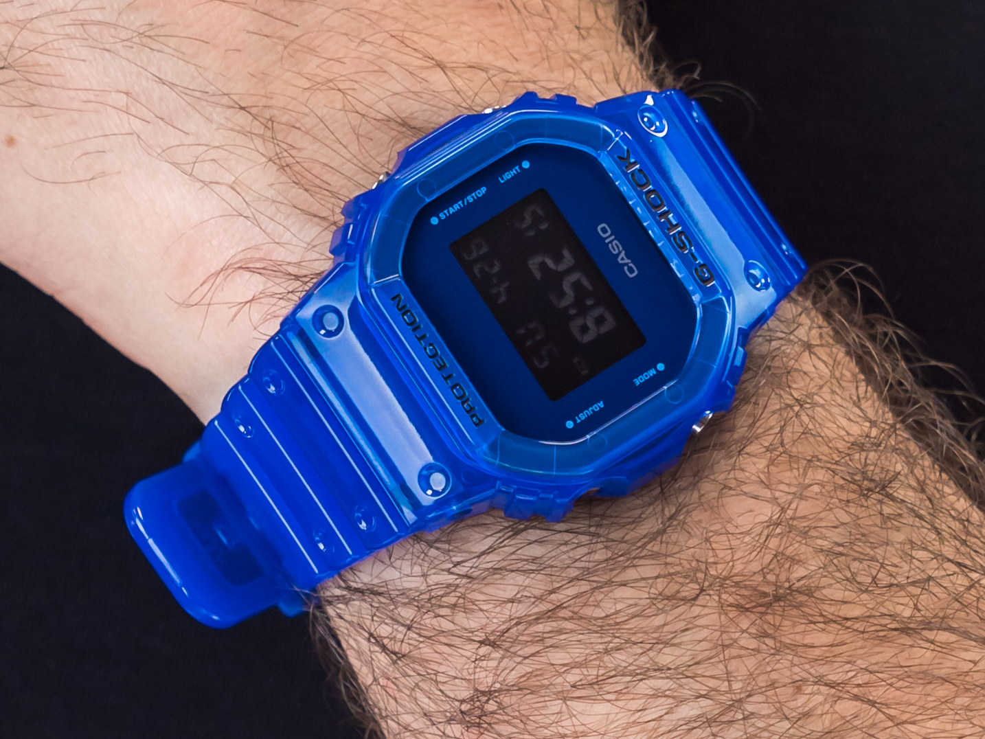 G-Shock DW-5600SB-2ER Color Skeleton zegarek sportowy G-SHOCK Original - miniatura 4