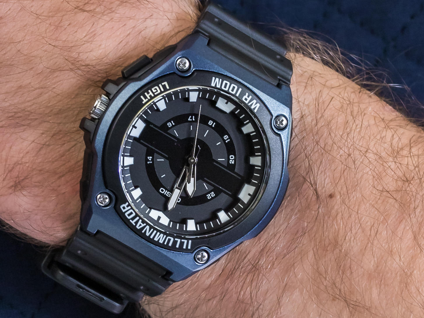 Casio MWC-100H-2AVEF zegarek sportowy Sportowe