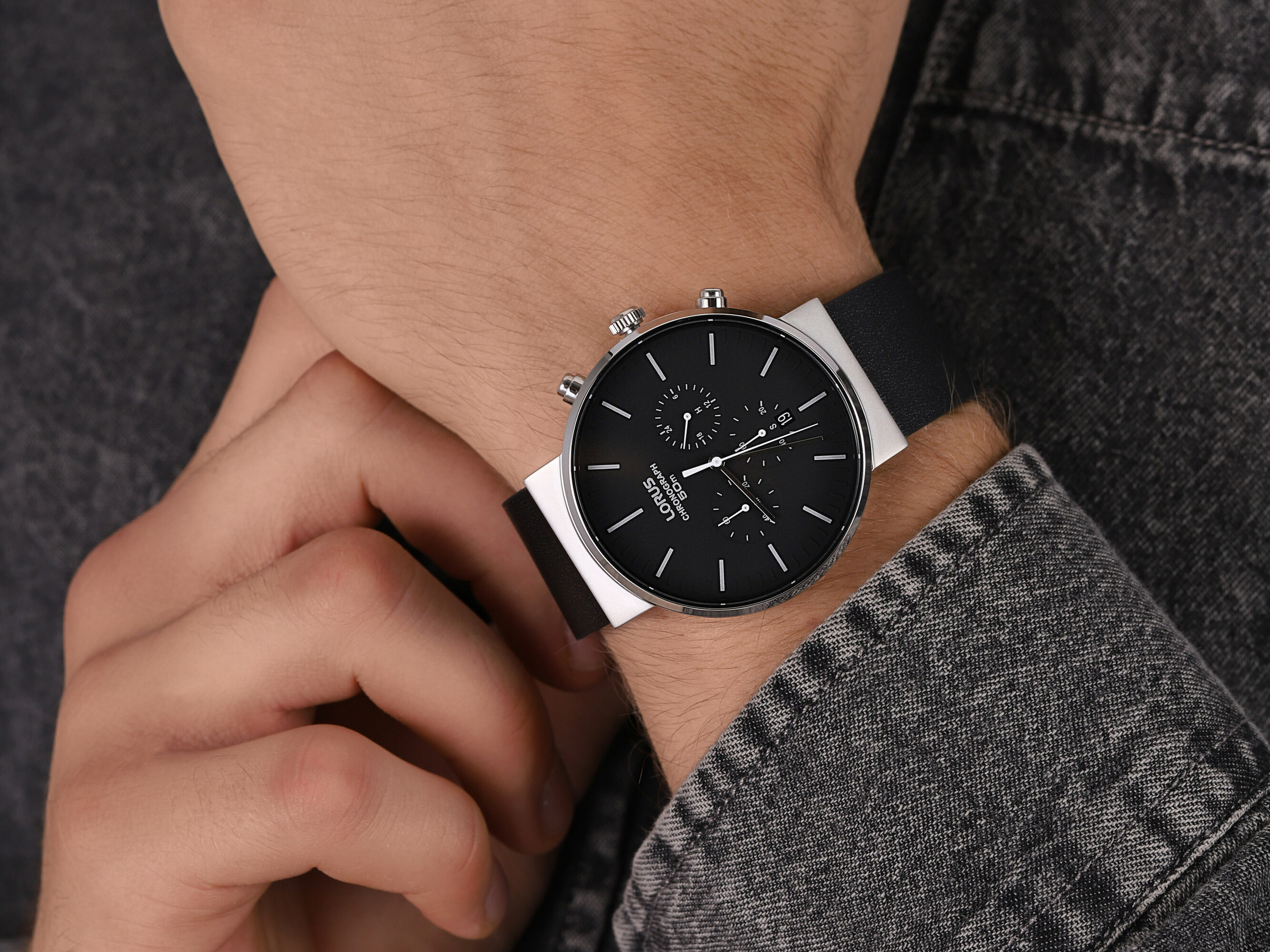 Lorus RT373GX8 zegarek srebrny Klasyczne pasek