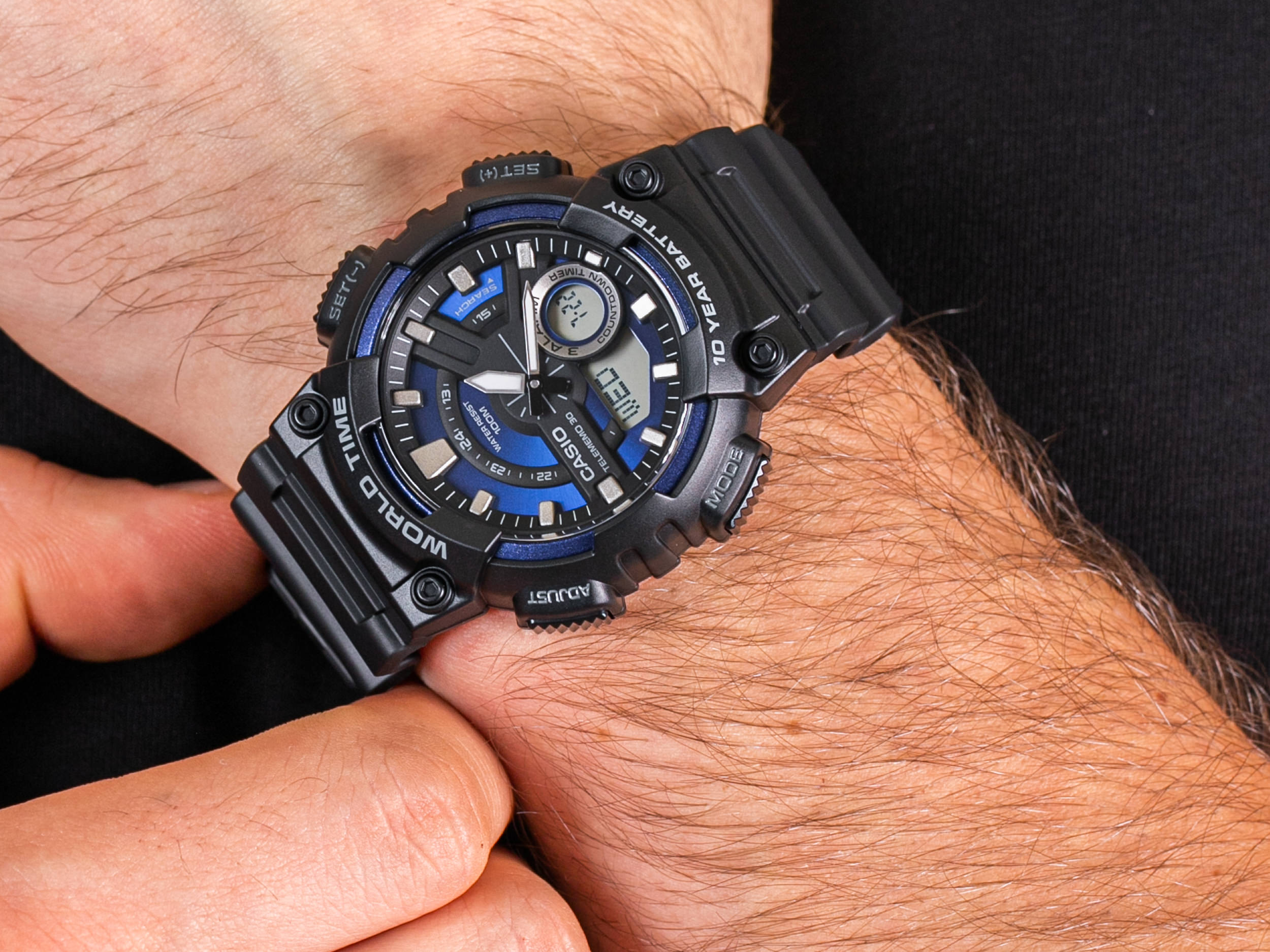 Casio AEQ-110W-2A2VEF zegarek sportowy Sportowe - miniatura 4