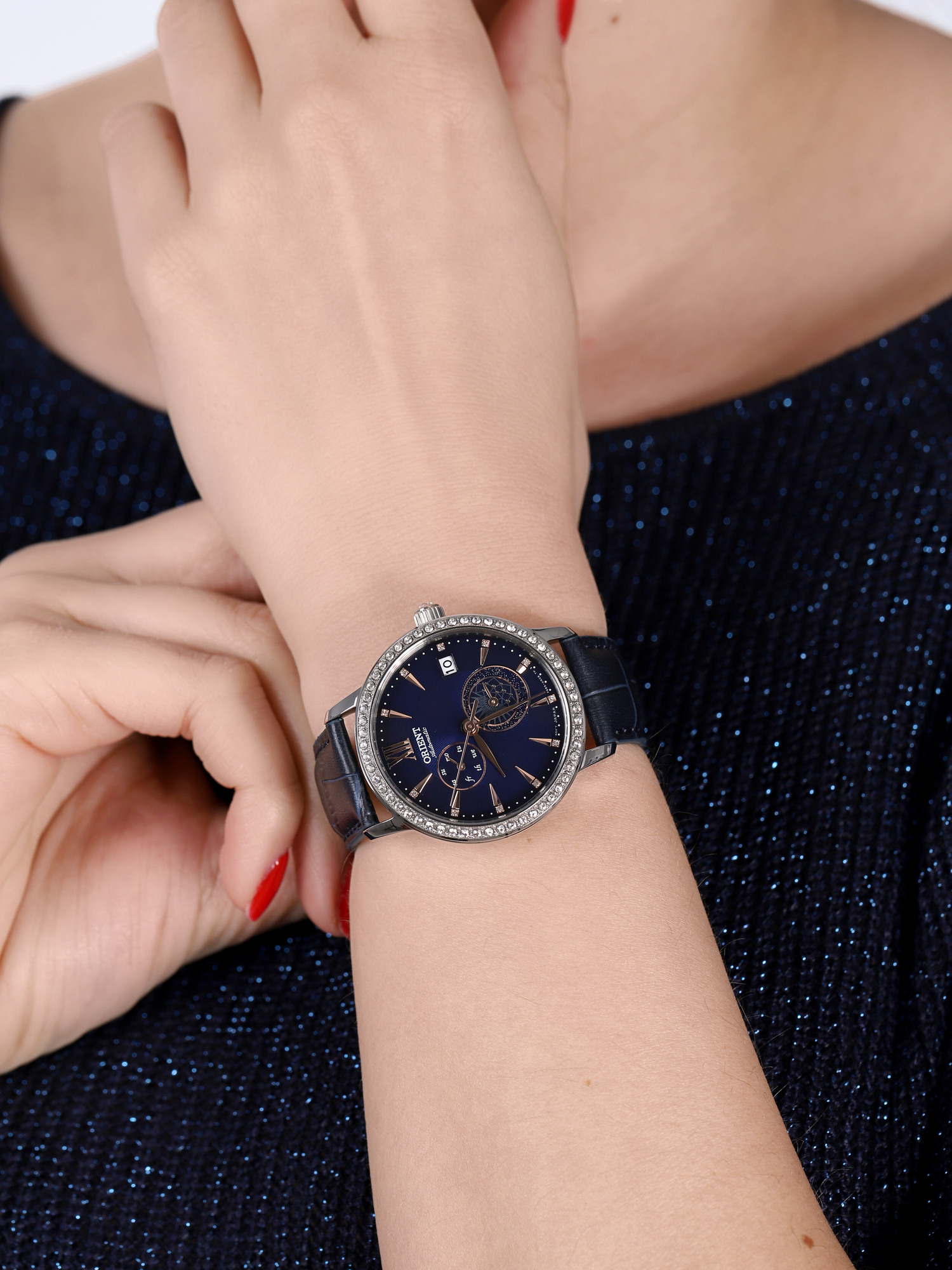 Orient RA-AK0006L10B Contemporary klasyczny zegarek srebrny