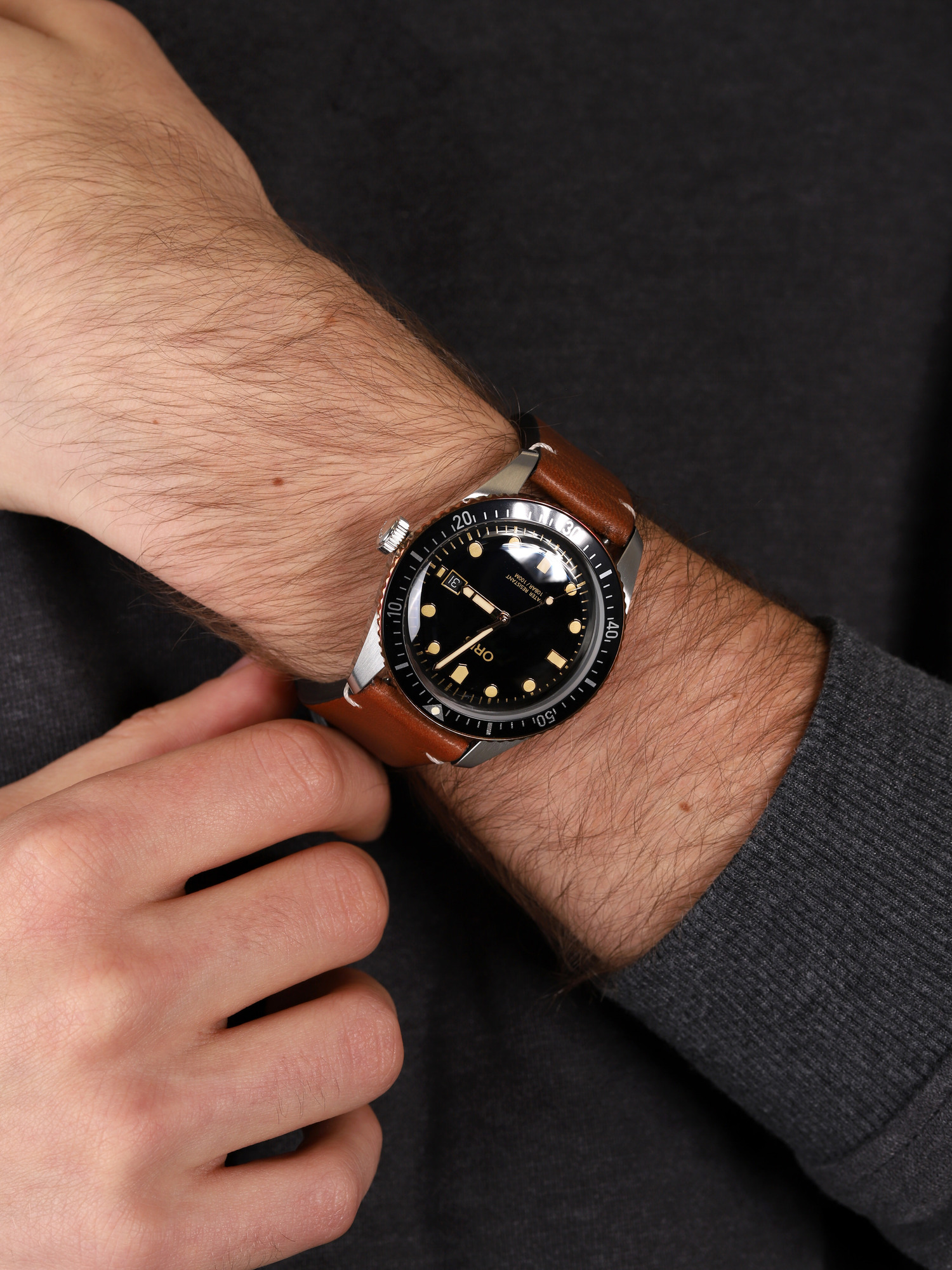 Oris 01 733 7720 4354-07 5 21 45 DIVERS SIXTY-FIVE zegarek klasyczny Divers - miniatura 3