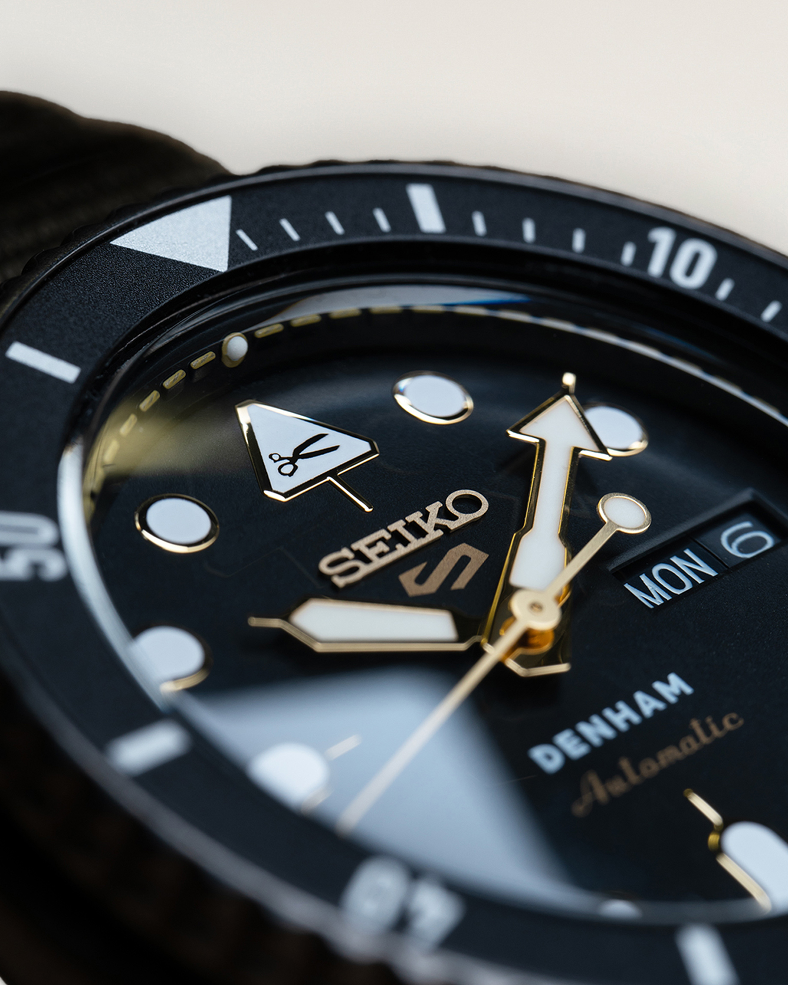 Seiko SRPL37K1 5 Sports x Denham THE FIELD WATCH Limited Edition Sports Automat klasyczny zegarek szary