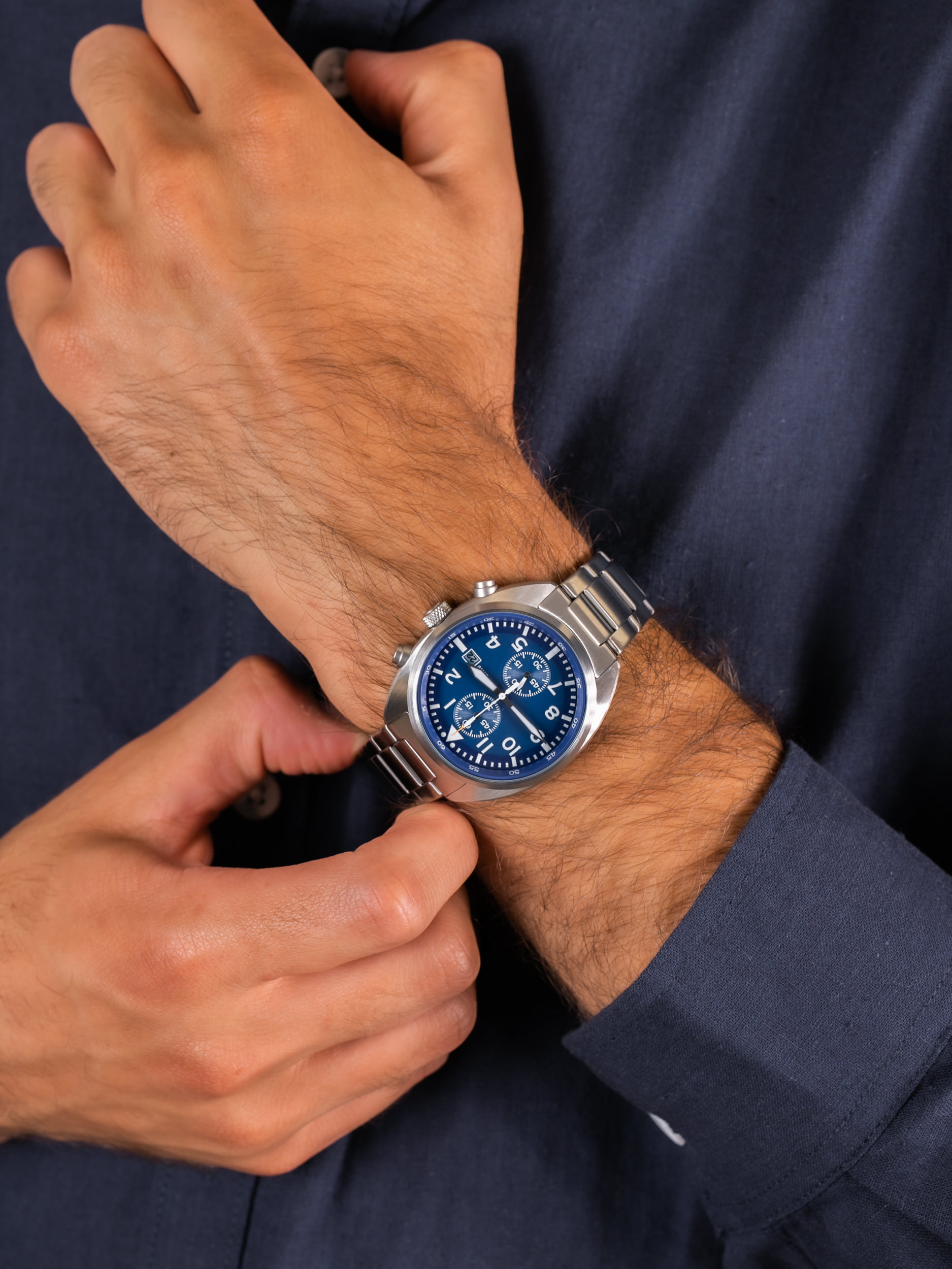 zegarek Citizen CA7040-85L męski z chronograf Ecodrive - miniatura 3