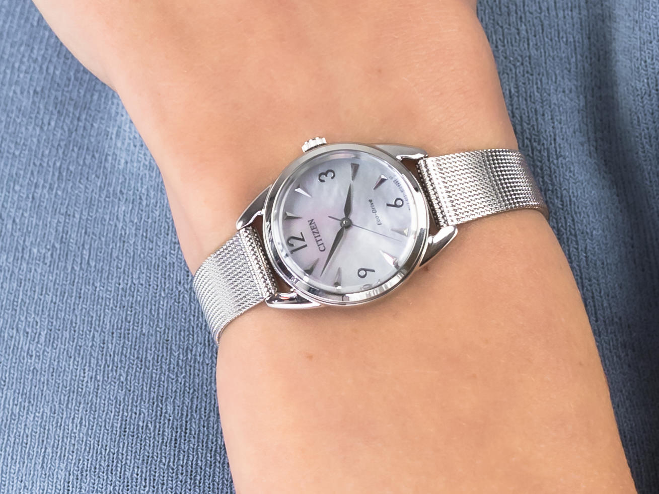 Citizen EM0681-85D zegarek klasyczny Ecodrive - miniatura 4