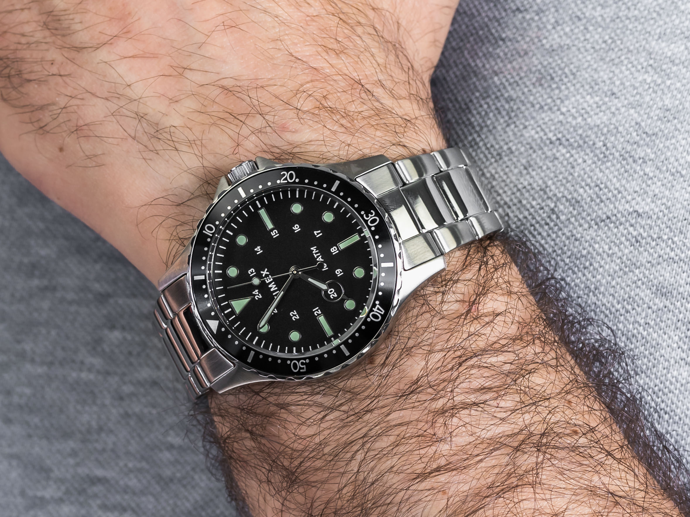 zegarek Timex TW2U10800 srebrny Navi XL - miniatura 4