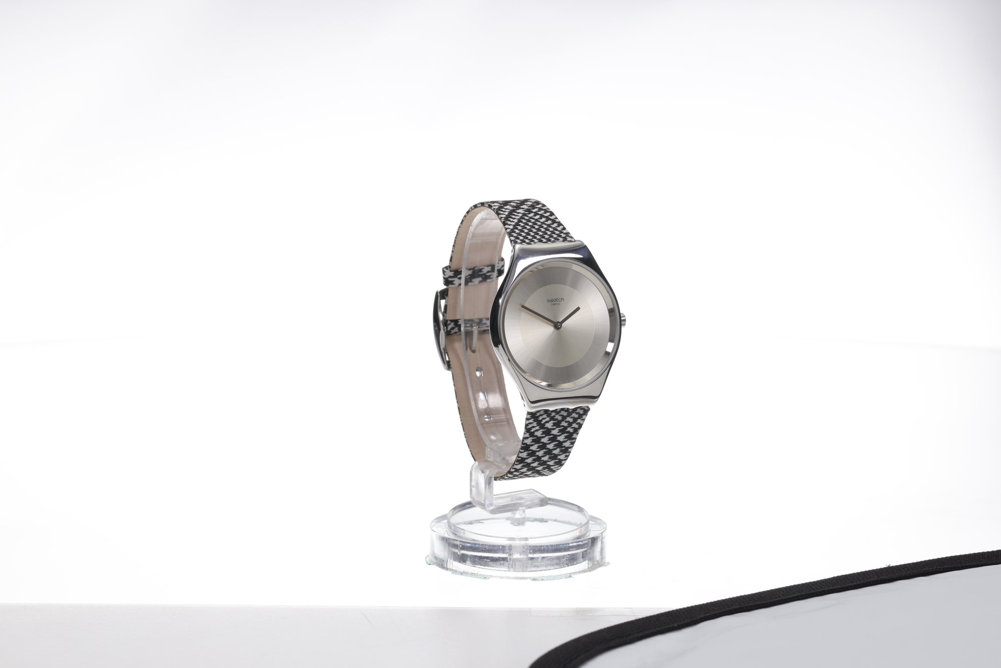 Swatch SYXS142 zegarek srebrny klasyczny Skin pasek - miniatura 3