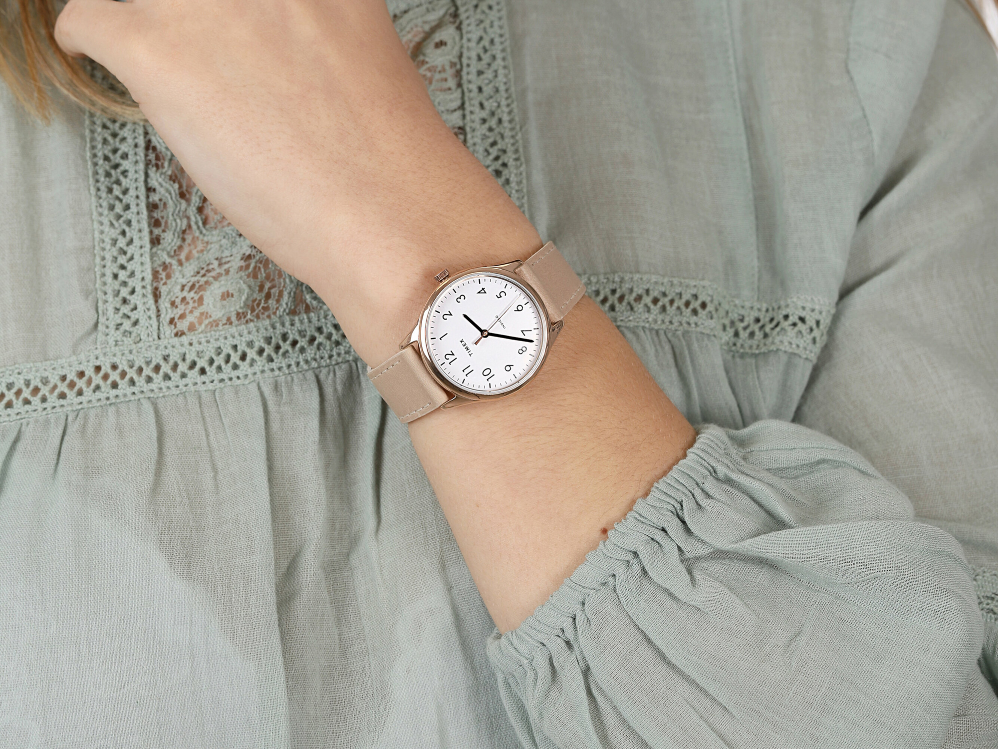 Timex TW2T72400 zegarek różowe złoto klasyczny Easy Reader pasek