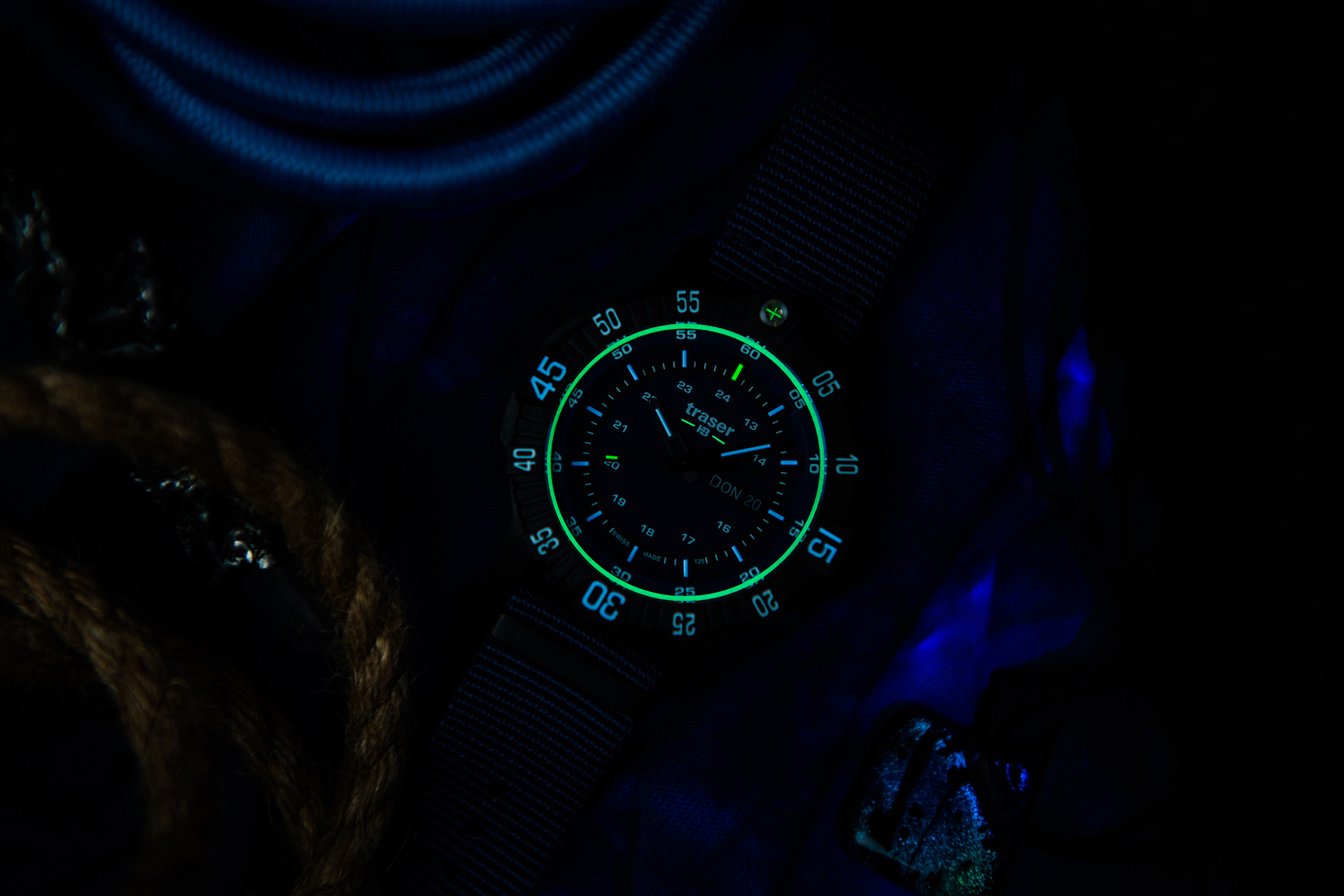 Traser TS-110724 P99 Q Tactical P99 Q Tactical Blue NATO Strap zegarek męski wojskowy szafirowe
