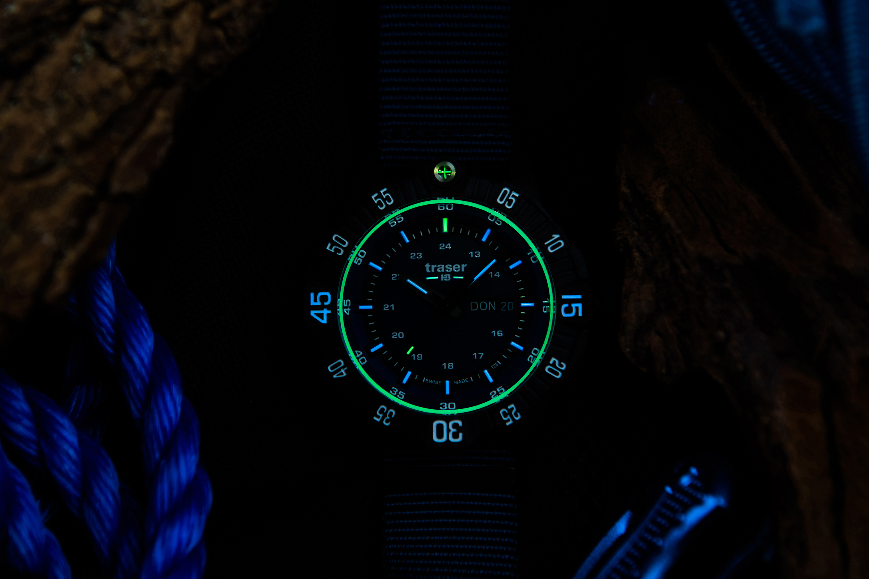 Traser TS-110724 zegarek czarny wojskowy P99 Q Tactical pasek