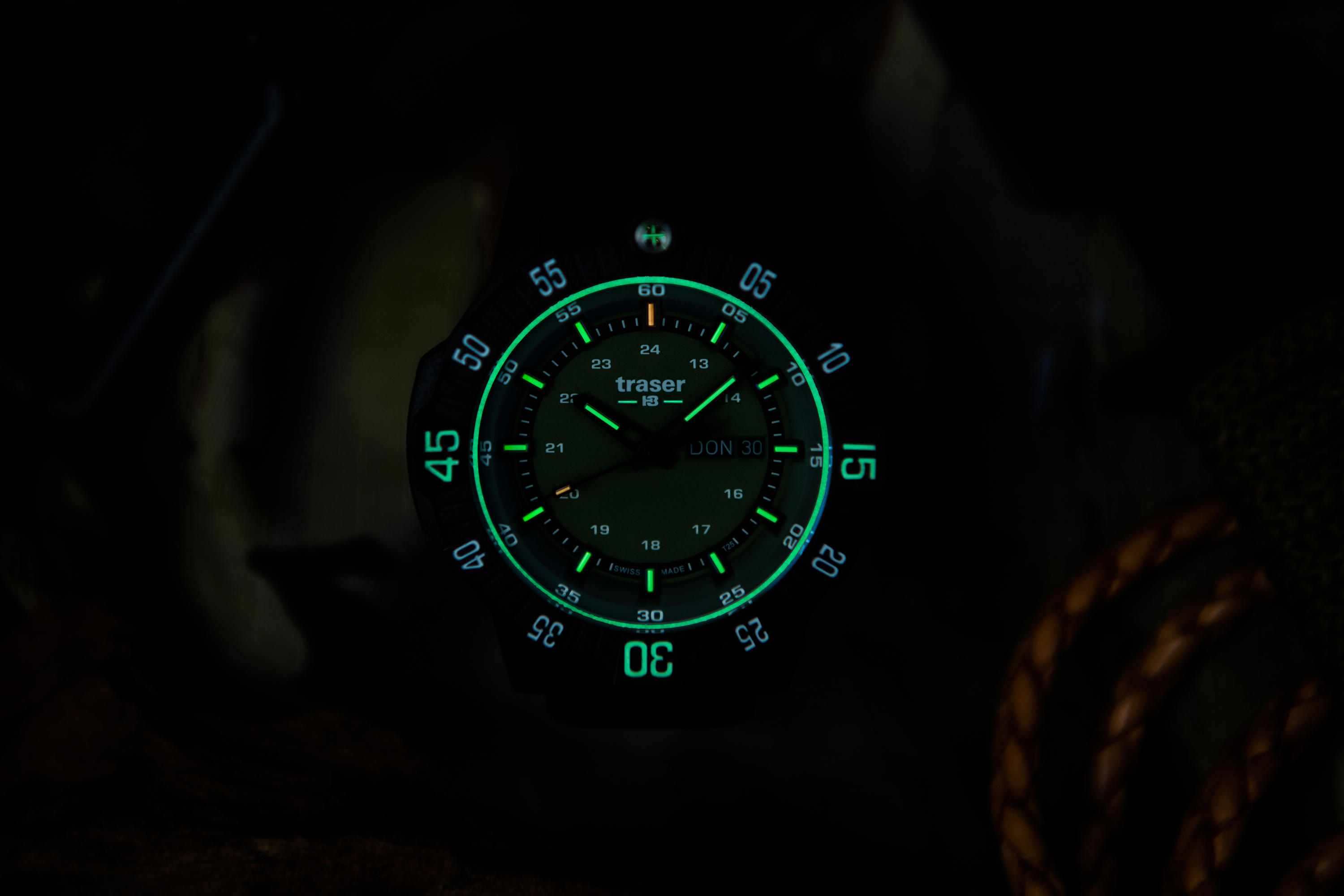 Traser TS-110727 P99 Q Tactical P99 Q Tactical Green Rubber Strap zegarek męski wojskowy szafirowe
