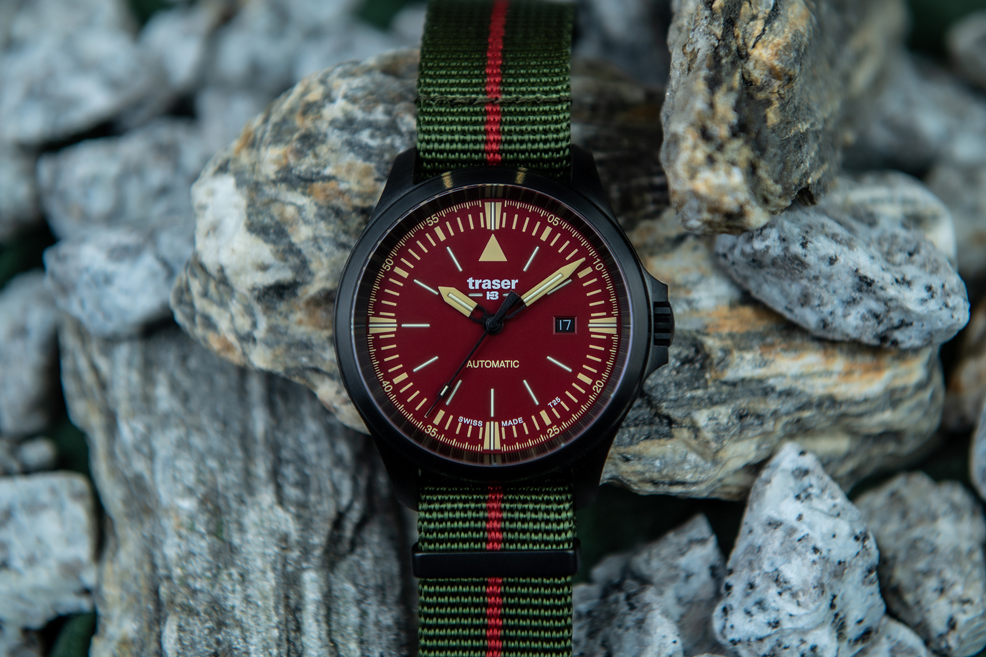 Traser TS-110757 P67 Officer Pro Automatic Red NATO Strap zegarek klasyczny P67 Officer Pro Automatic - miniatura 4