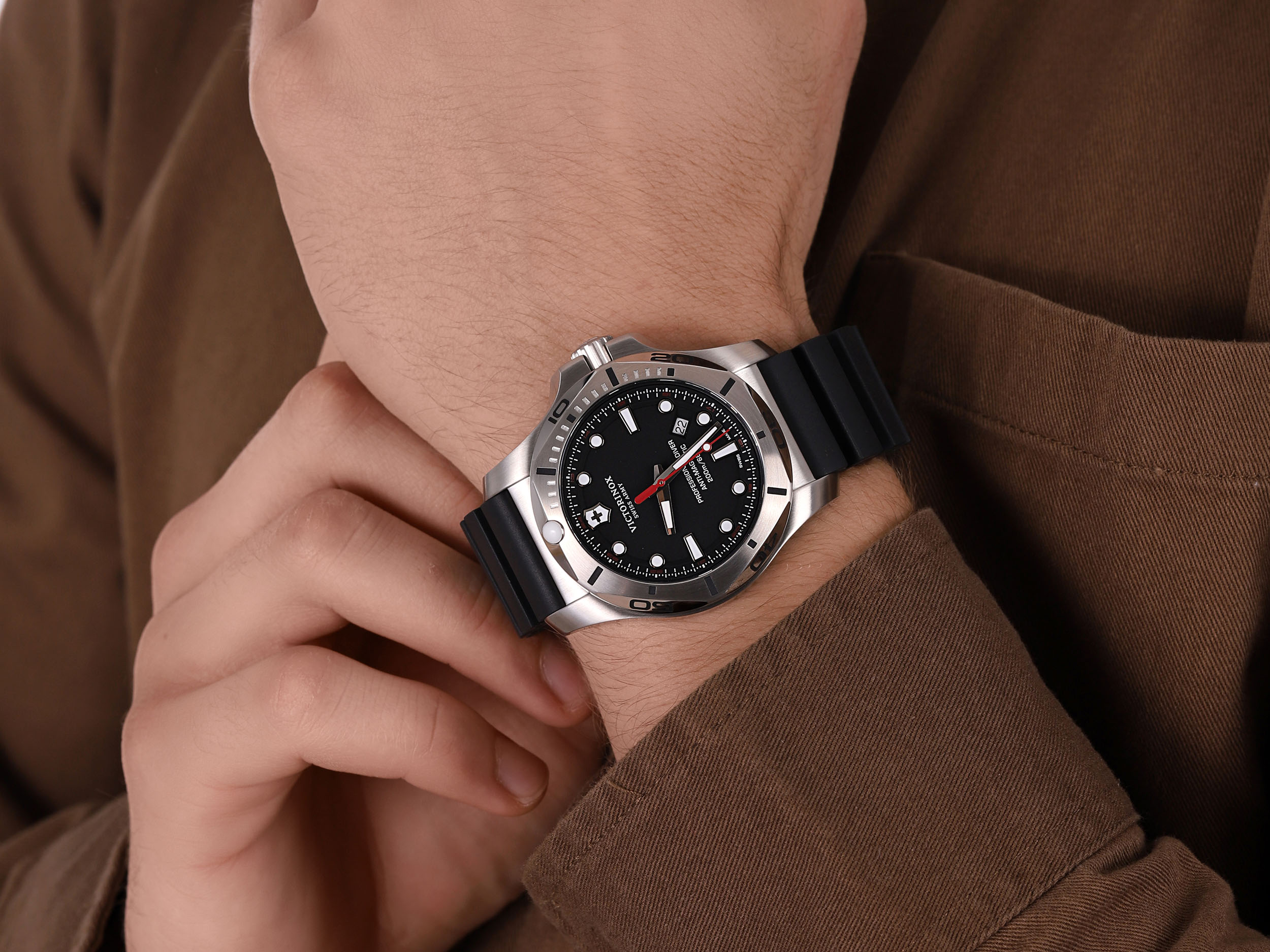 Victorinox 241733 I.N.O.X. Professional Diver zegarek klasyczny I.N.O.X. - miniatura 4