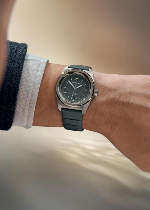 Victorinox 242052 Concept Concept One Solar zegarek męski klasyczny szafirowe
