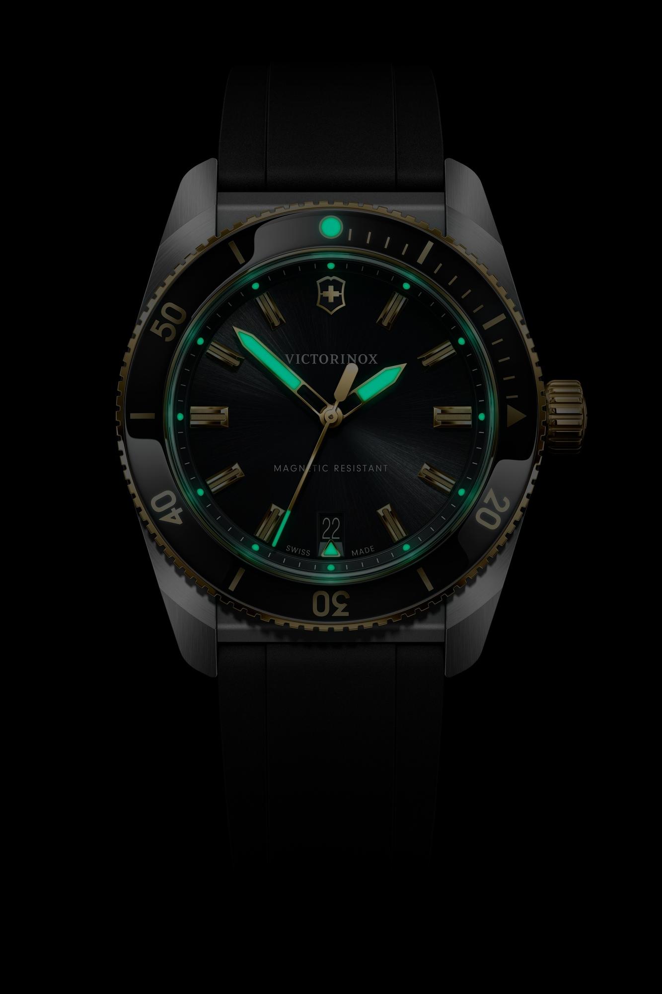 Maverick Quartz Victorinox 242099 - hover