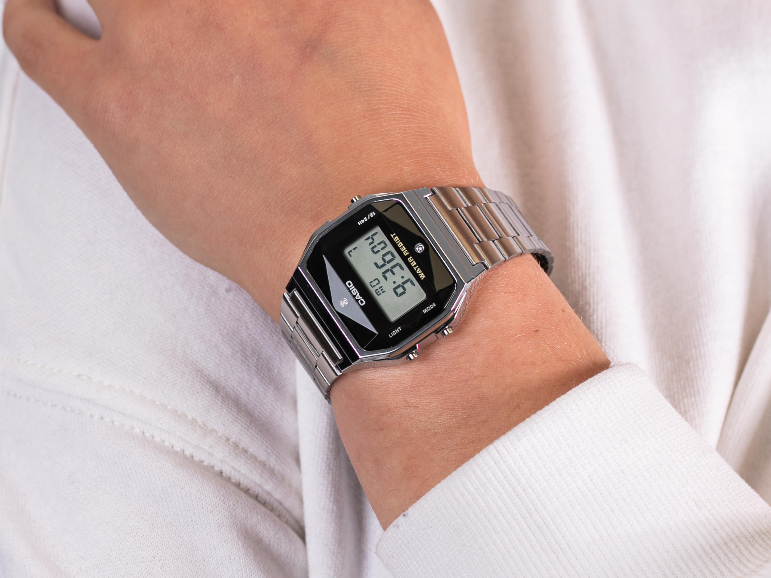 Casio ZESTAW19CVGIFTSETSILVER ZEGAREK CASIO A168WG-9EF + KALKULATOR CASIO SL-1000SC + DŁUGOPIS zegarek fashion/modowy Vintage - miniatura 4