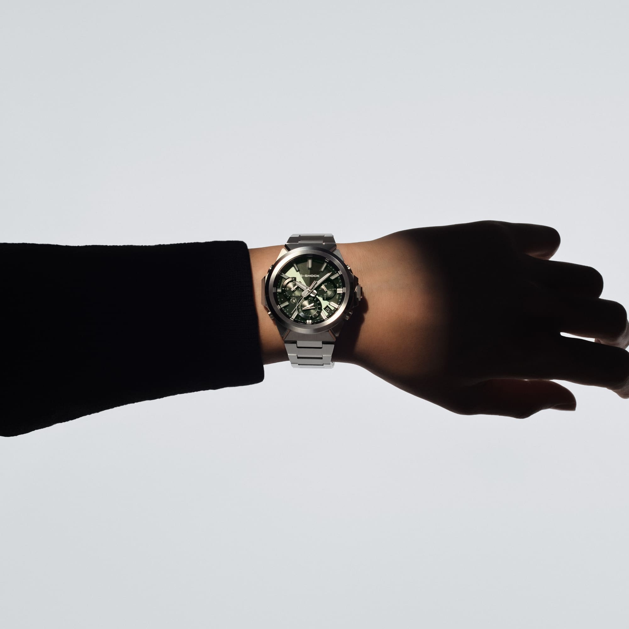 Męski zegarek G-SHOCK Casio Solar Sapphire z zieloną tarczą