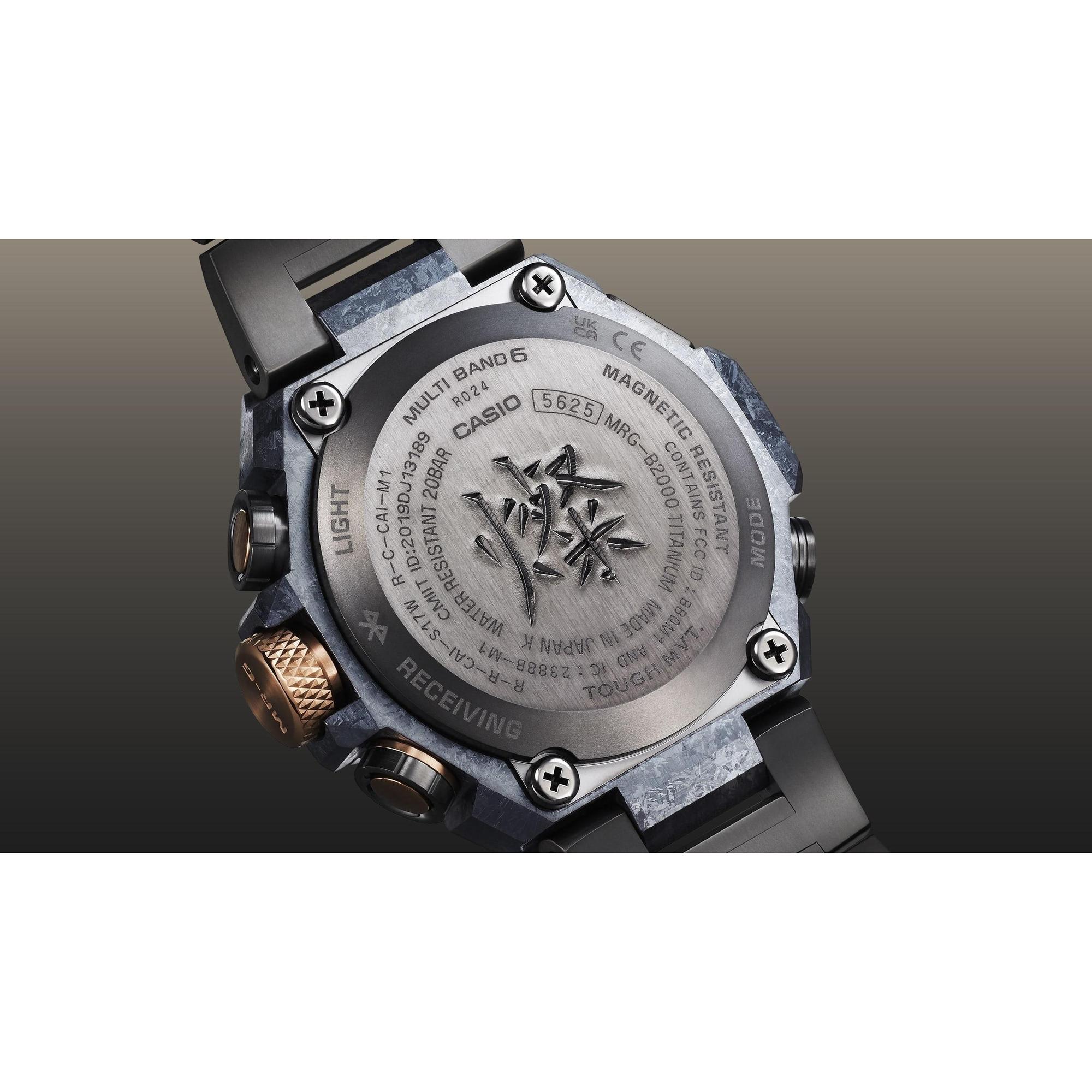 zegarek Casio MRG-B2000JS-1ADR