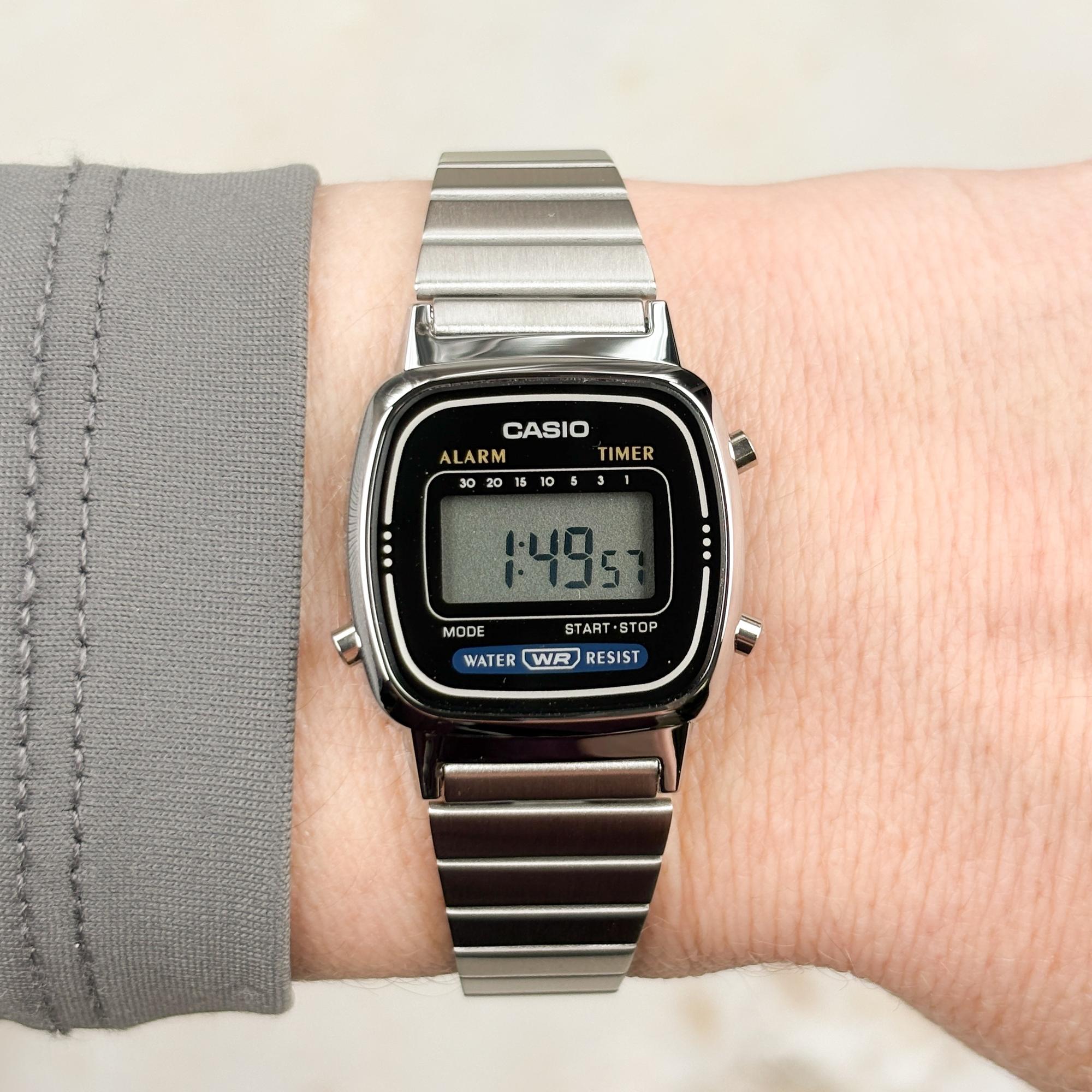zegarek Casio Vintage LA670WEA-1EF srebrny VINTAGE Mini