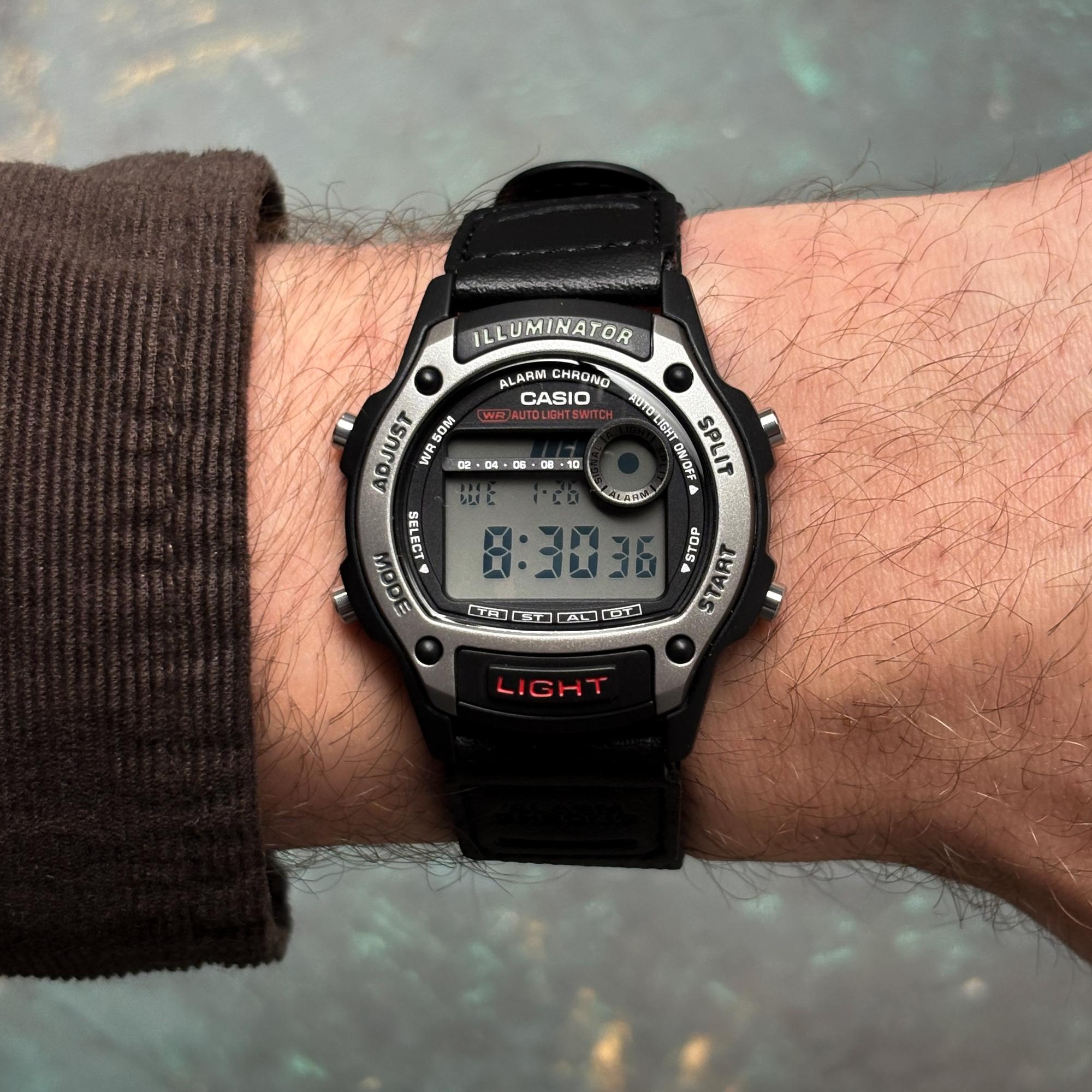 zegarek Casio W-220HF-8AVEF kwarcowy męski Sportowe - miniatura 6