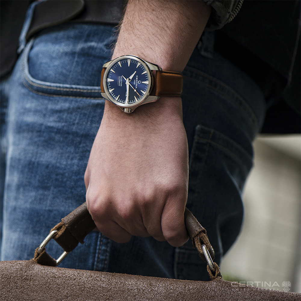 Certina C032.426.16.041.00 DS Action DS Action Automatic Big Date zegarek męski klasyczny szafirowe - miniatura 8