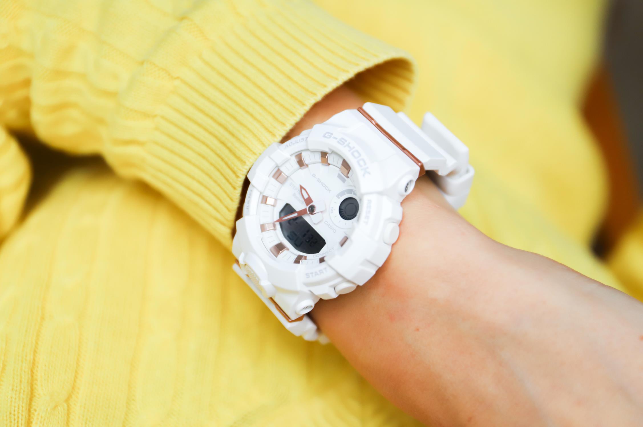G-Shock GMA-B800-7AER zegarek damski sportowy G-SHOCK S-Series pasek