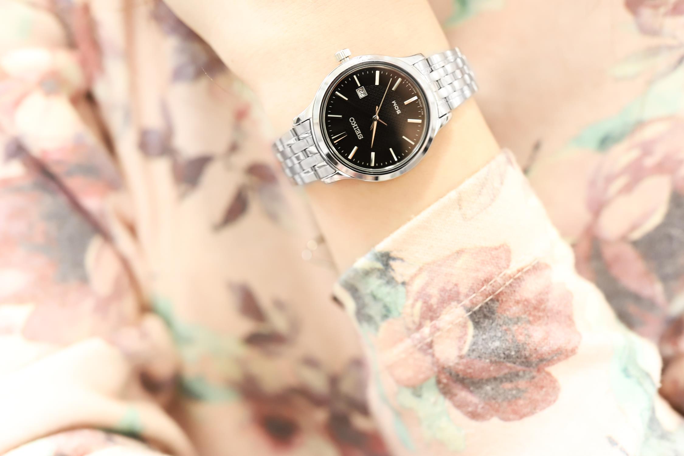 zegarek Seiko SUR649P1 kwarcowy damski Classic Neo Classic
