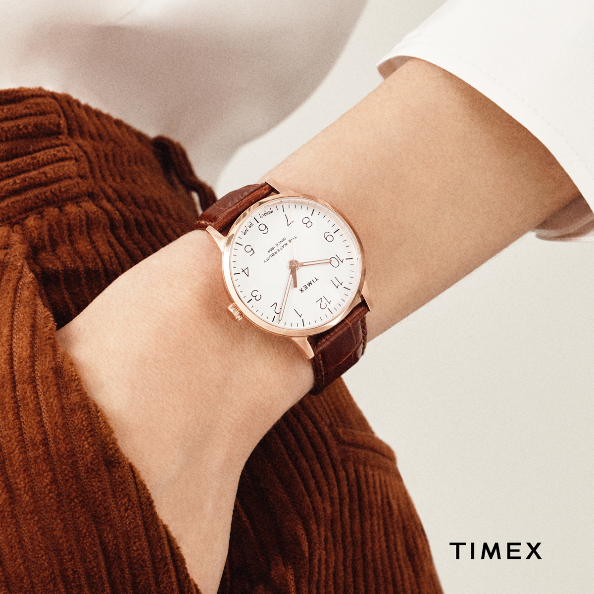 Timex TW2R72500 zegarek różowe złoto klasyczny Waterbury pasek