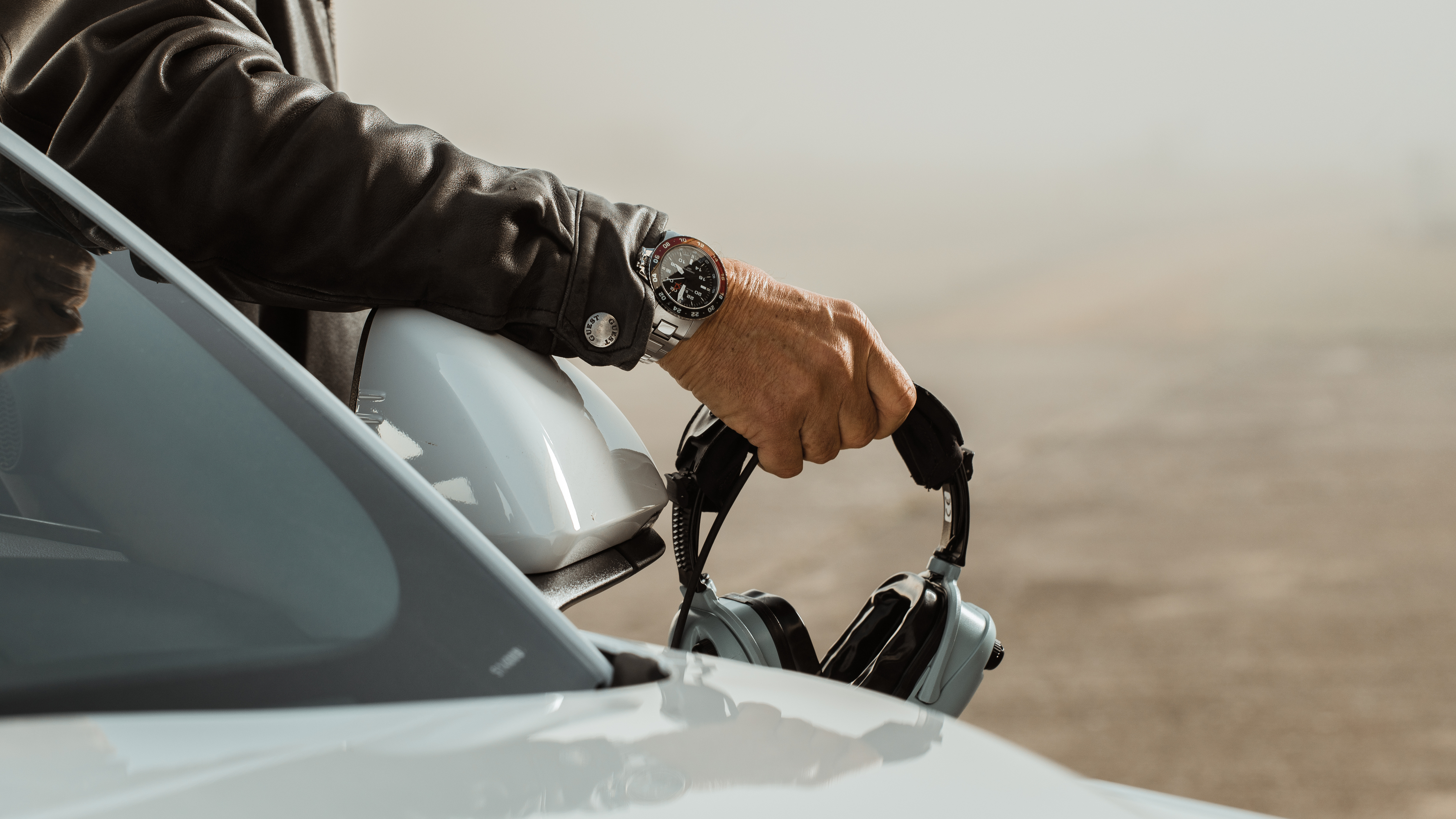zegarek Ball DG2118C-S3C-BK AeroGMT II Engineer Hydrocarbon szafirowe - miniatura 11