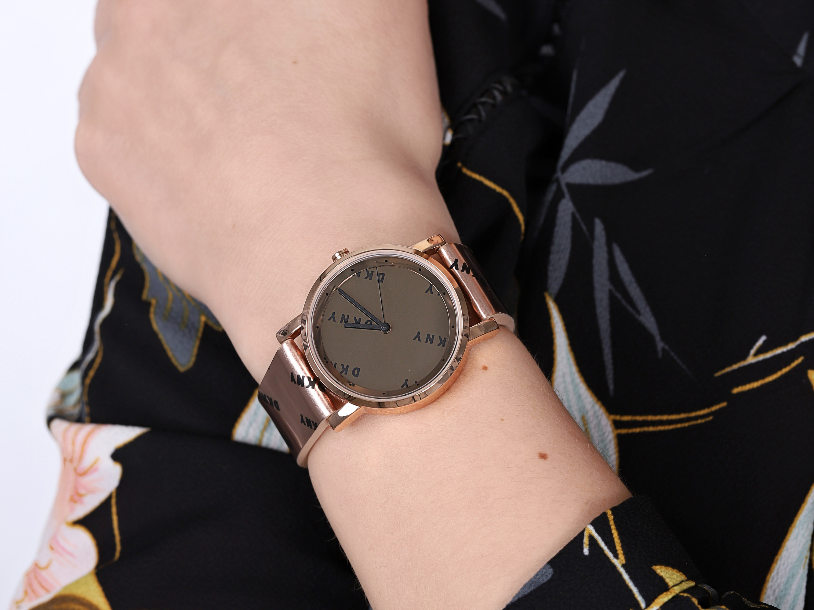 zegarek DKNY NY2804 różowe złoto Pasek - miniatura 4