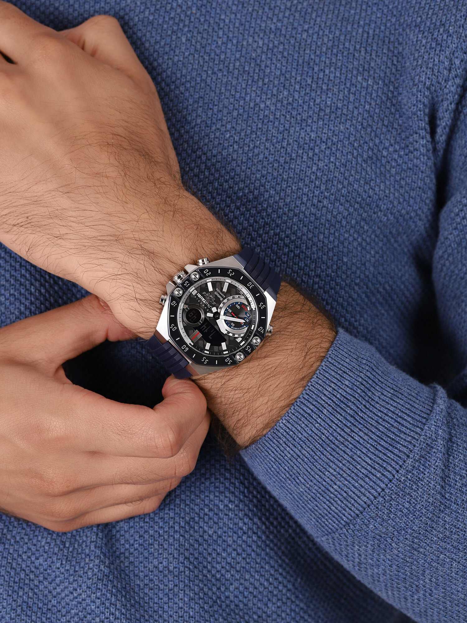 zegarek EDIFICE ECB-10AT-1AER SCUDERIA ALPHATAURI 2021 EDIFICE Premium mineralne