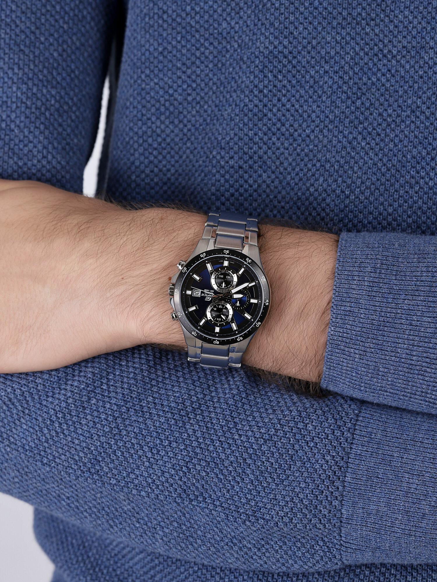 zegarek EDIFICE EFR-519D-2AVEF EDIFICE Momentum mineralne