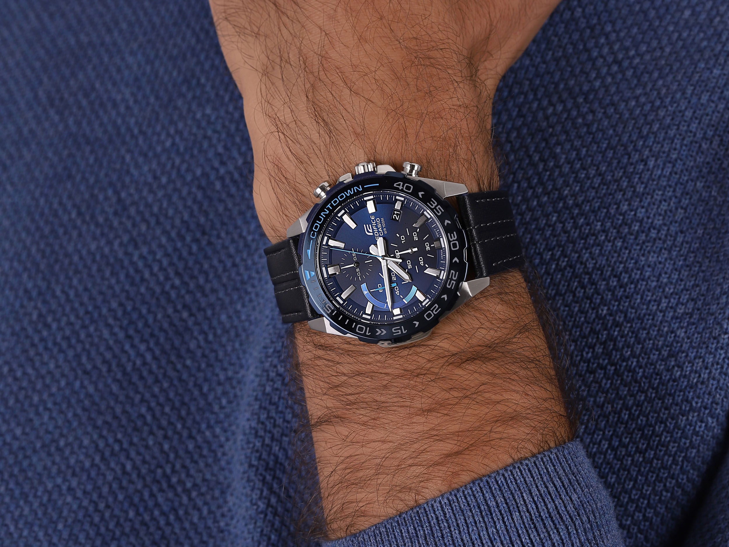 zegarek EDIFICE EFR-566BL-2AVUEF męski z chronograf EDIFICE Premium