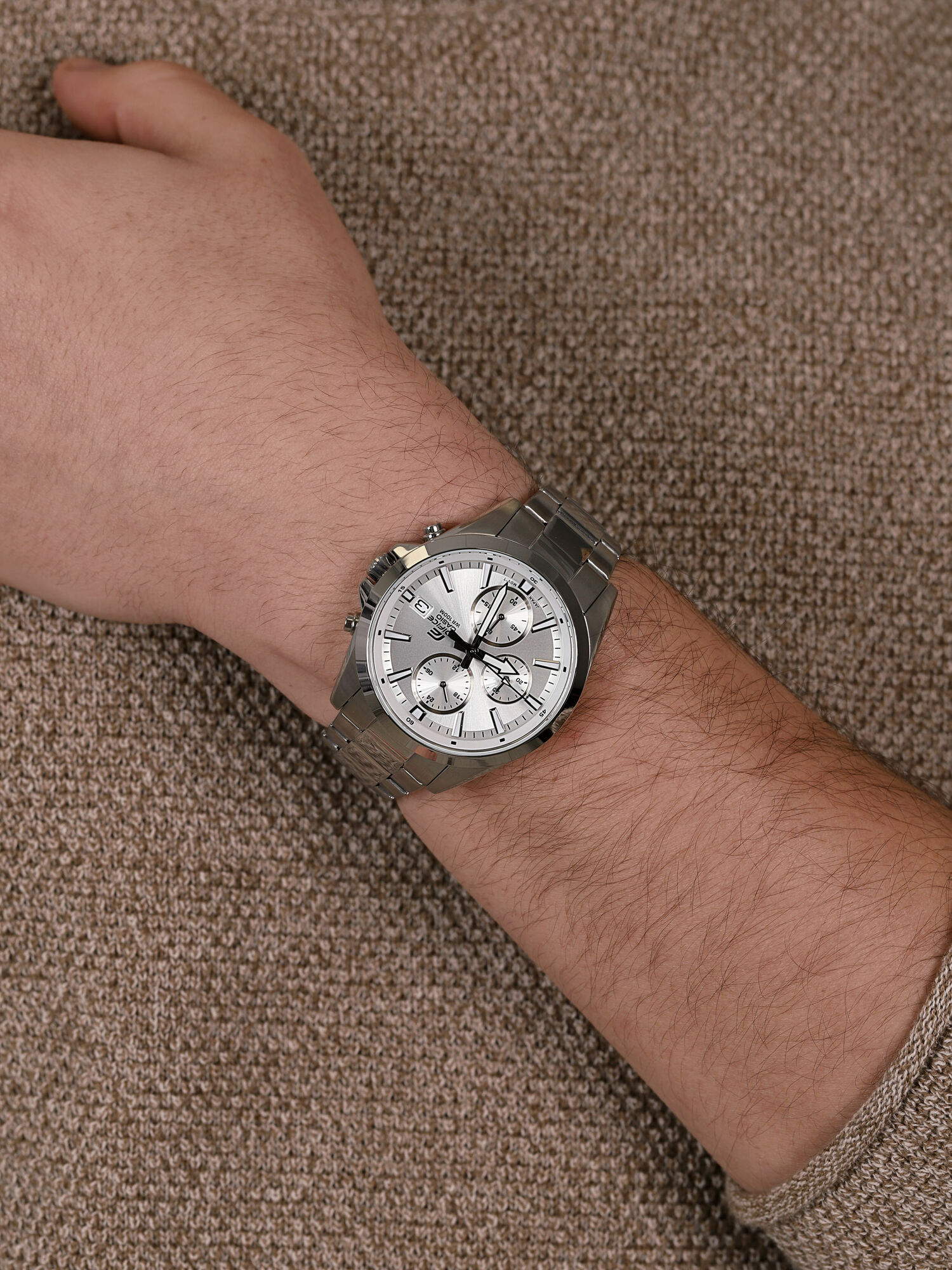 zegarek EDIFICE EFV-560D-7AVUEF SIMPLE SPORTY CHRONOGRAPH męski z chronograf EDIFICE Momentum - miniatura 3